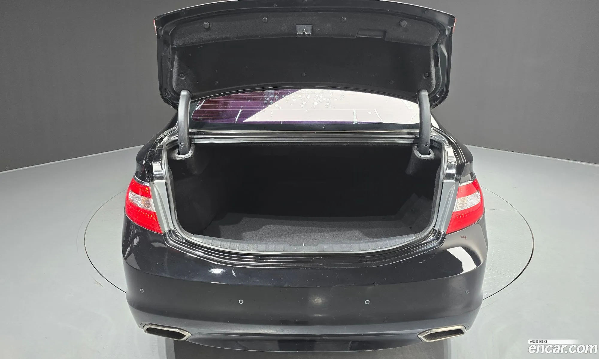 Hyundai Grandeur HG 2015 — 17