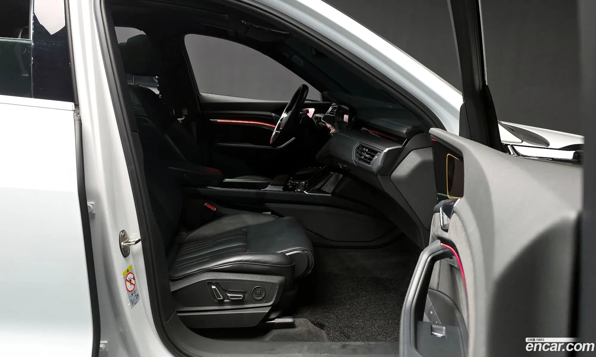 Audi e-tron 2021 11111111111111111 — 18