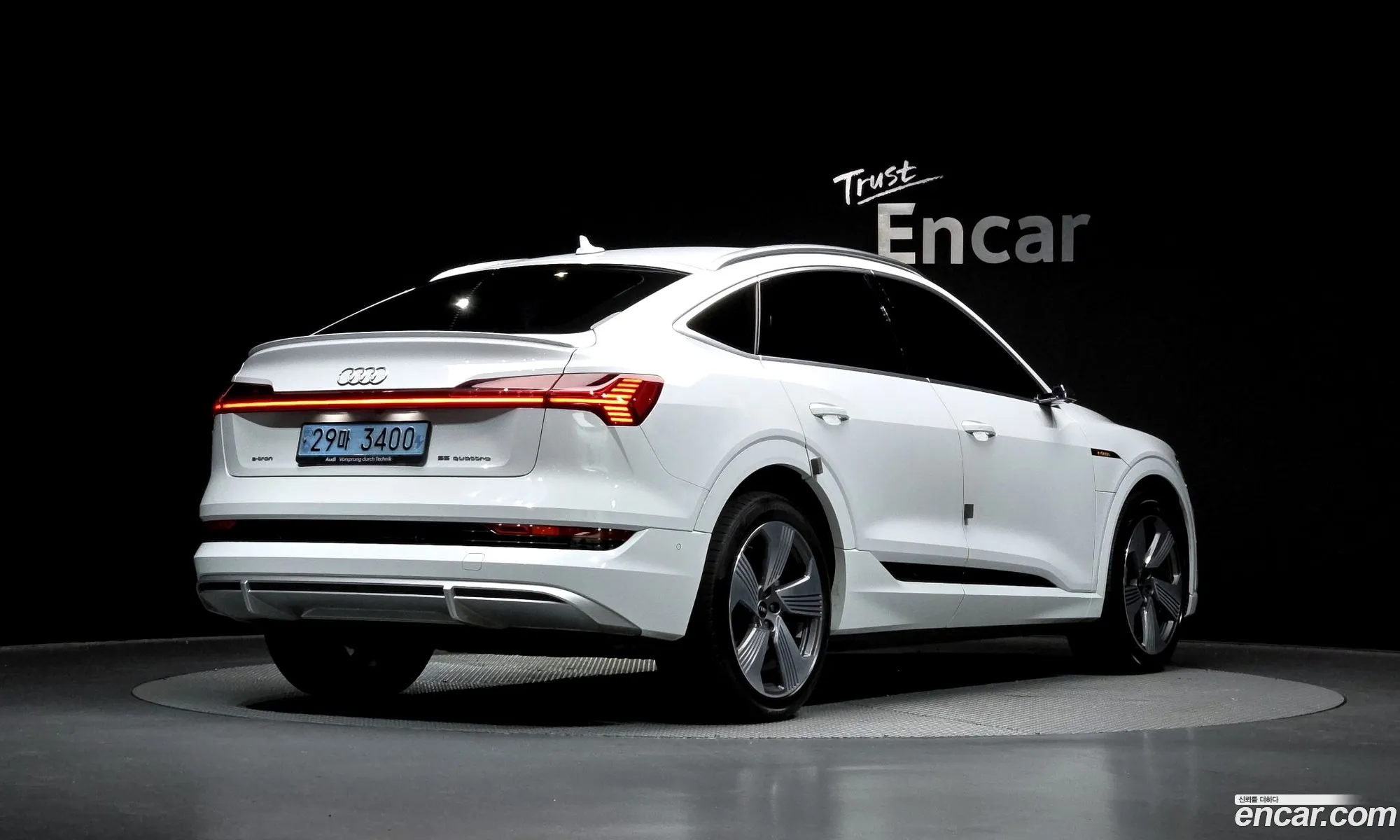 Audi e-tron 2021 11111111111111111 — 20