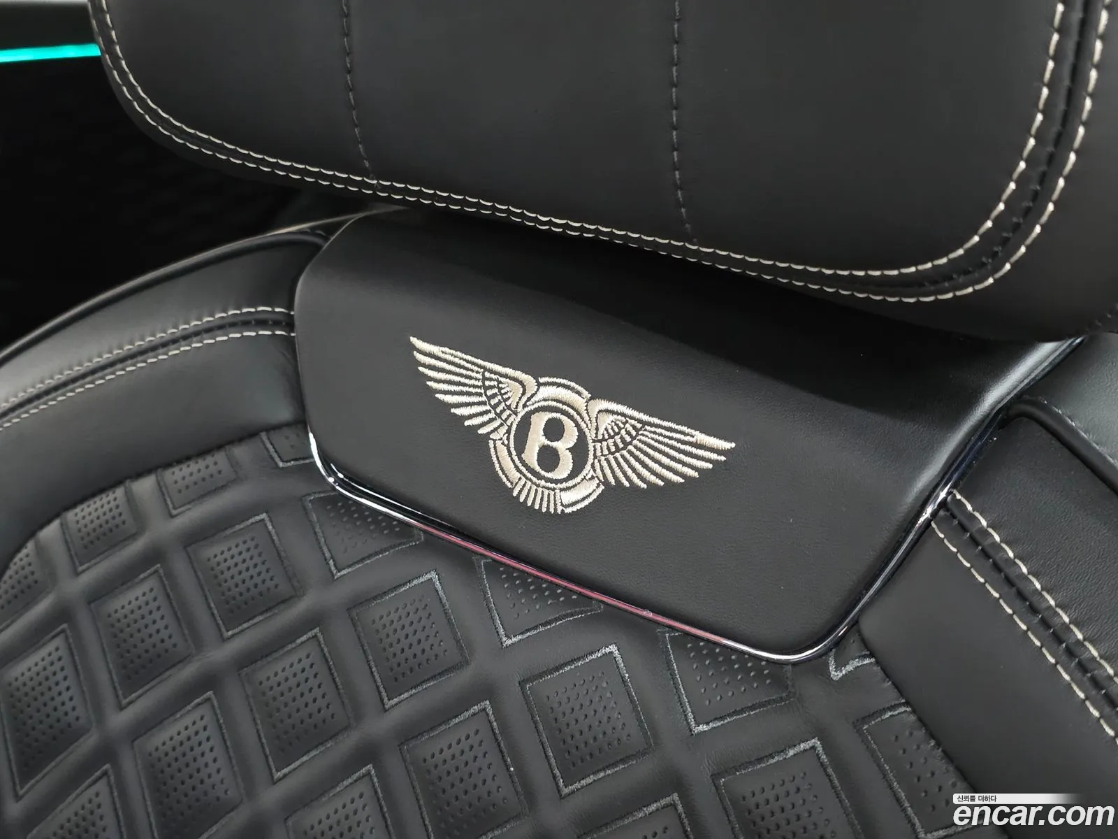 Bentley Flying Spur 2020 — 16