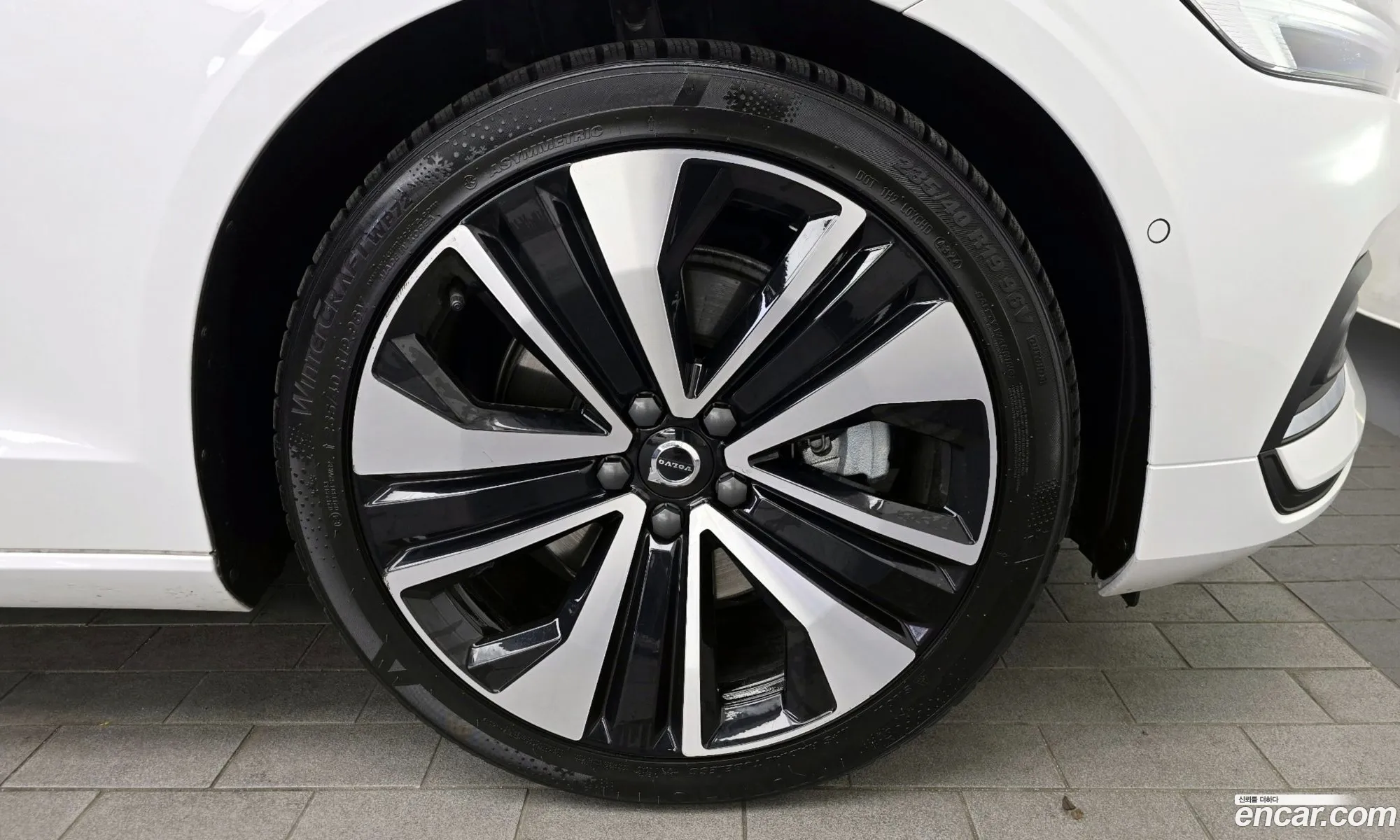 Volvo S60 2024 7JRZSL128RG301267 — 9