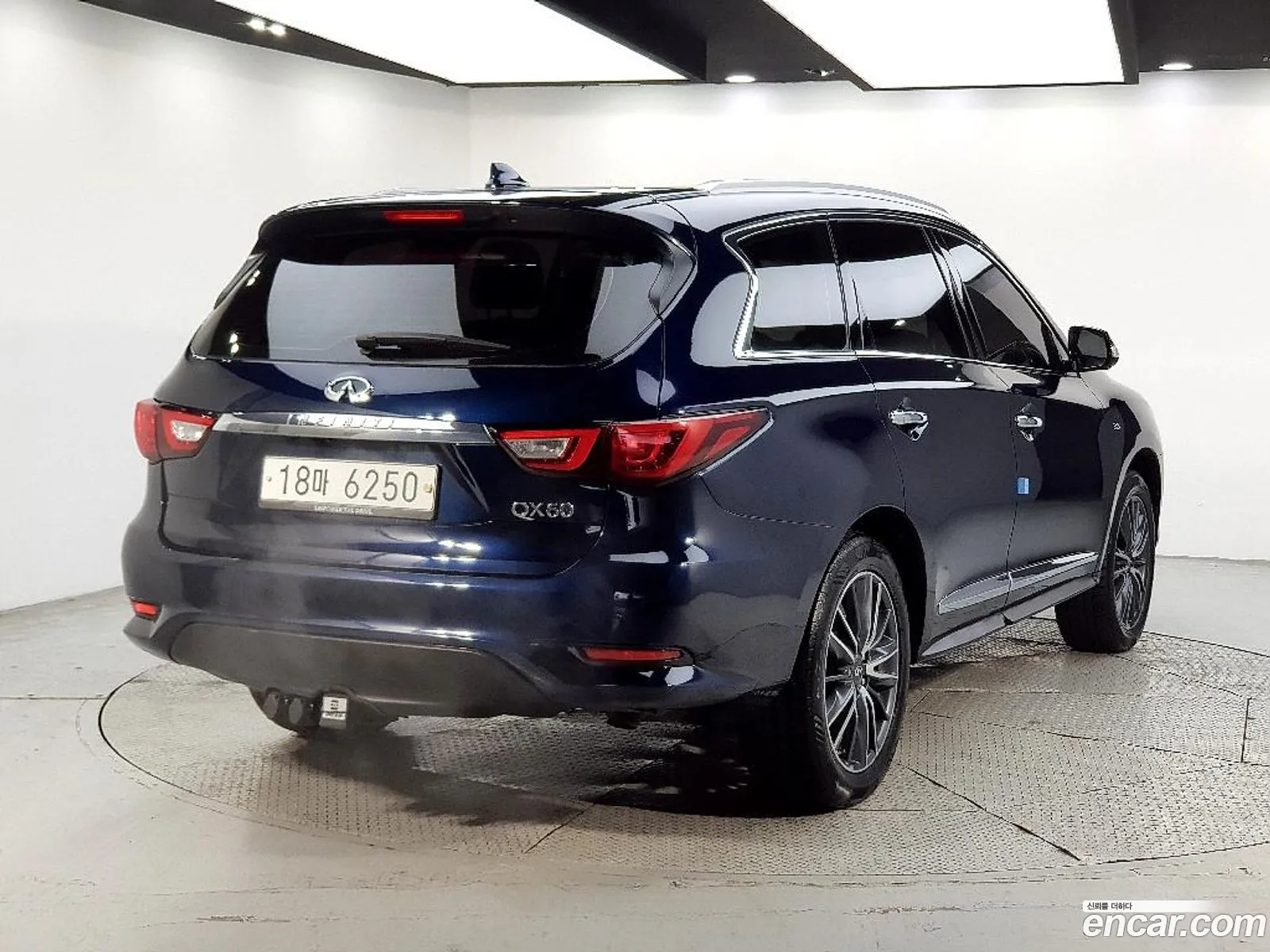 Infiniti QX60 2017 — 19