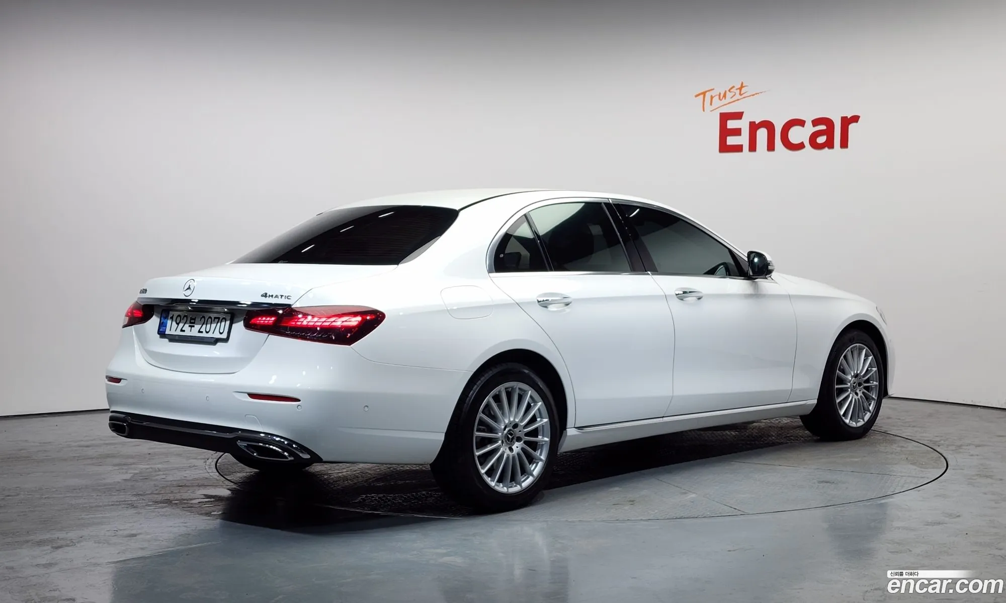 Mercedes-Benz E-Class W213 2022 — 13
