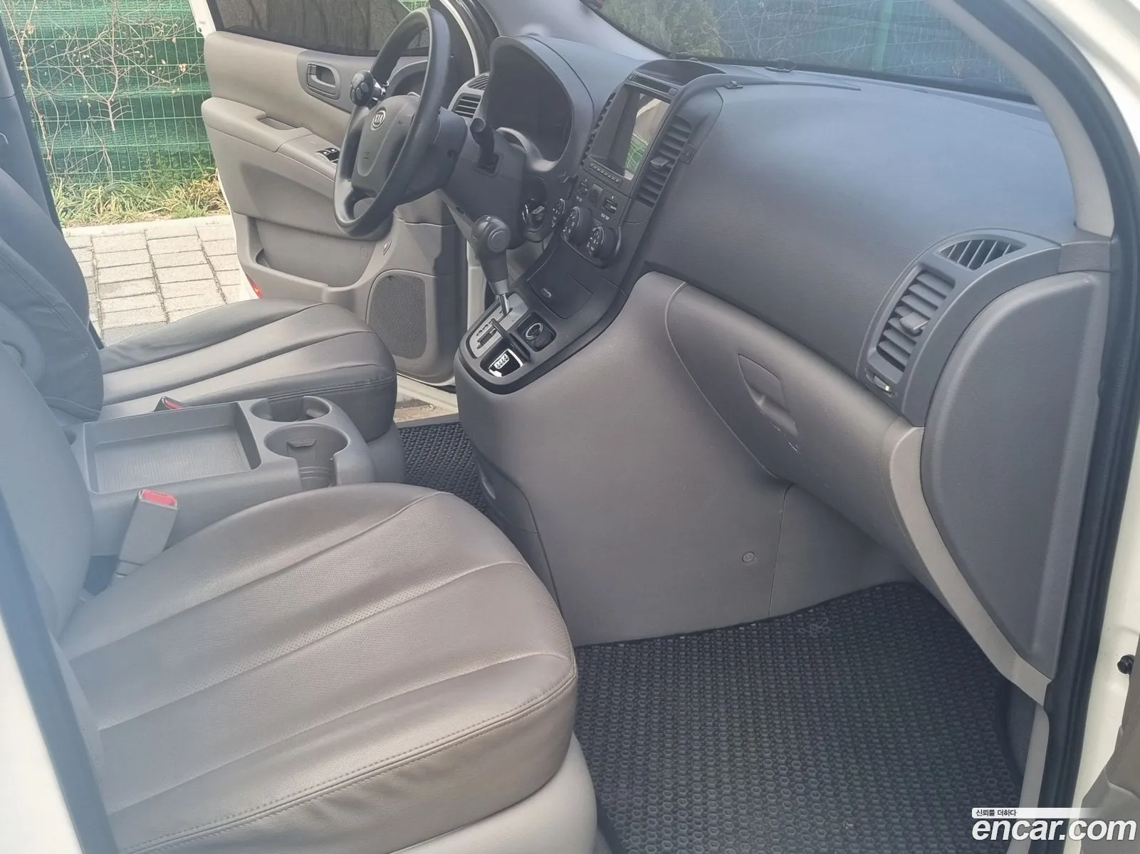 Kia Grand Carnival 2008 — 8