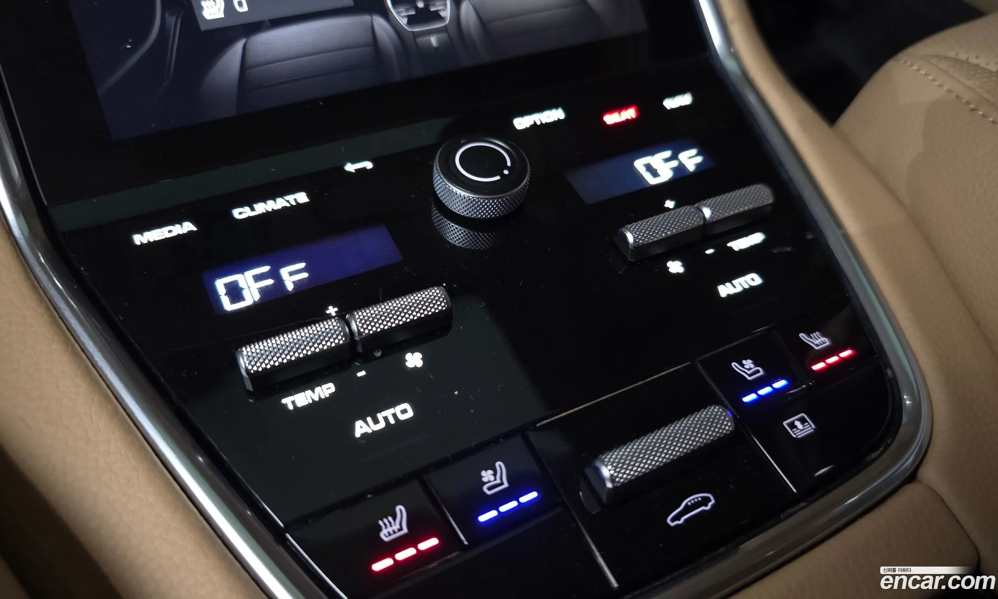 Porsche Panamera 2021 — 18