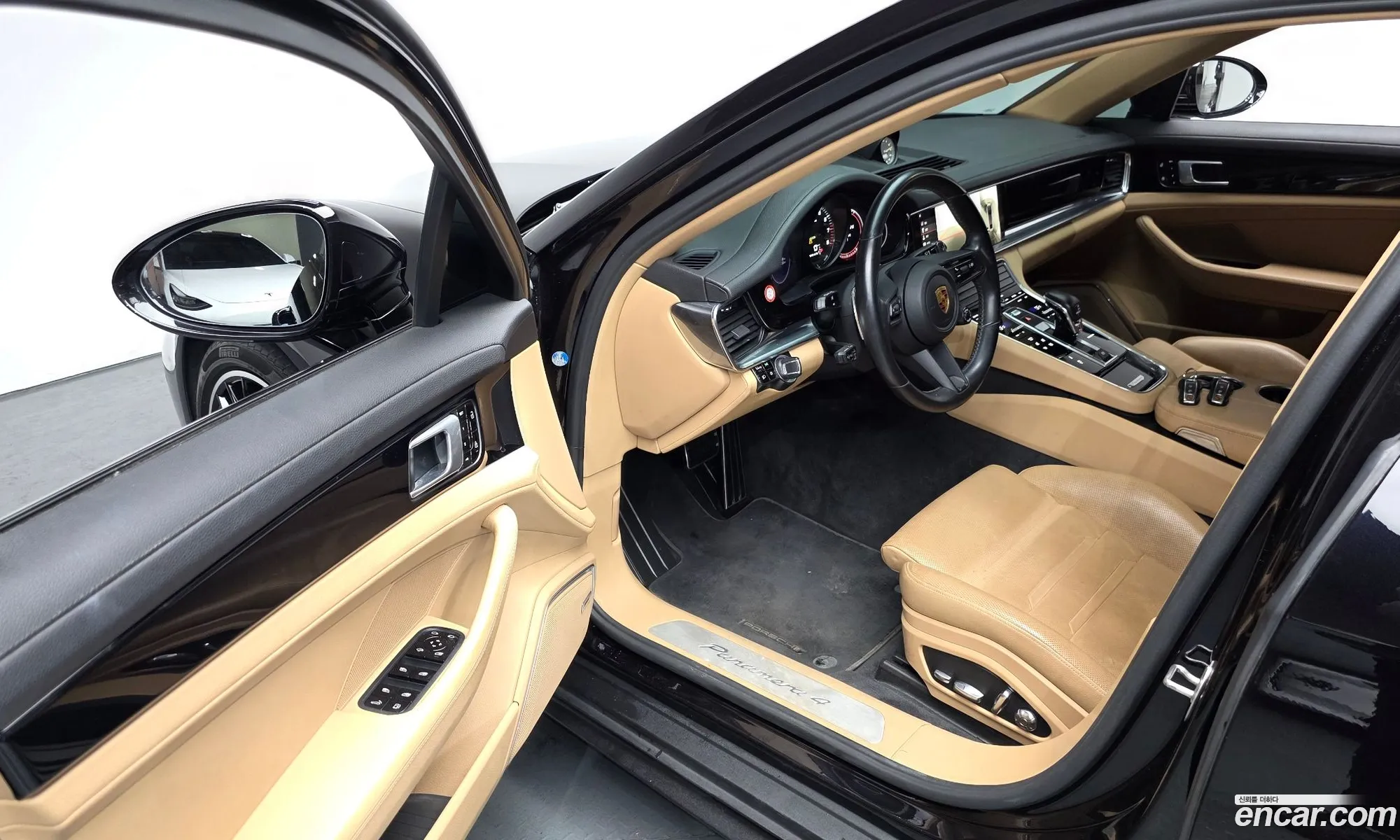 Porsche Panamera 2021 — 16