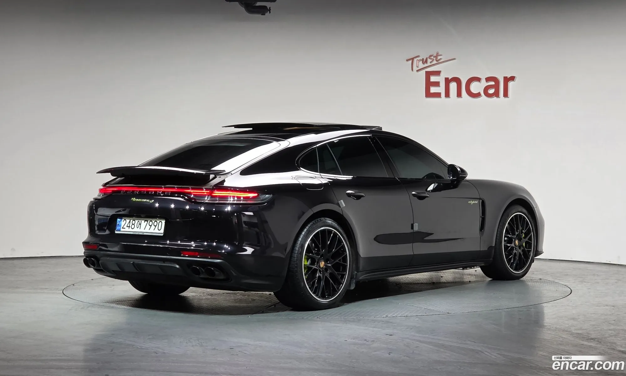 Porsche Panamera 2021 — 4