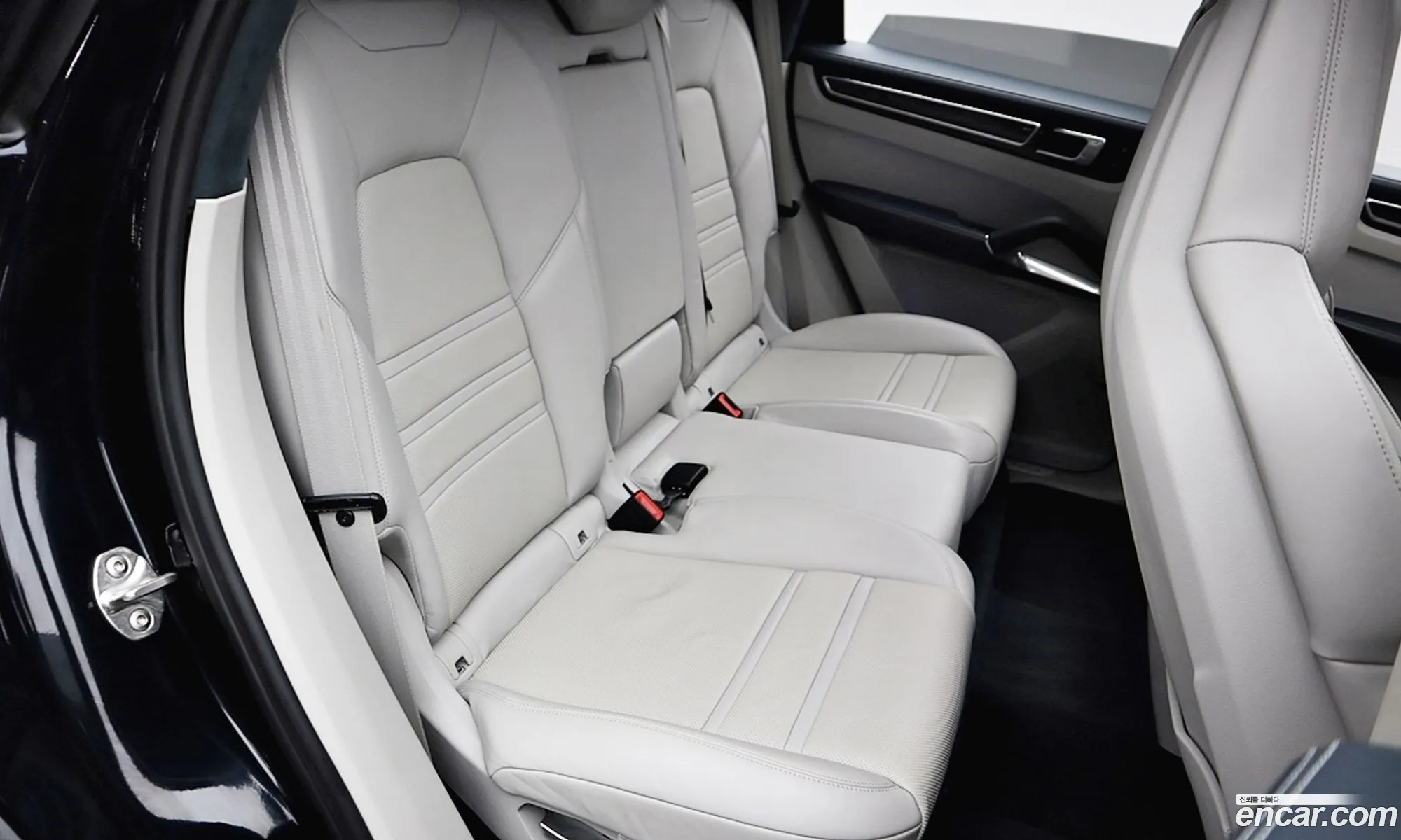 Porsche Cayenne 2020 — 13