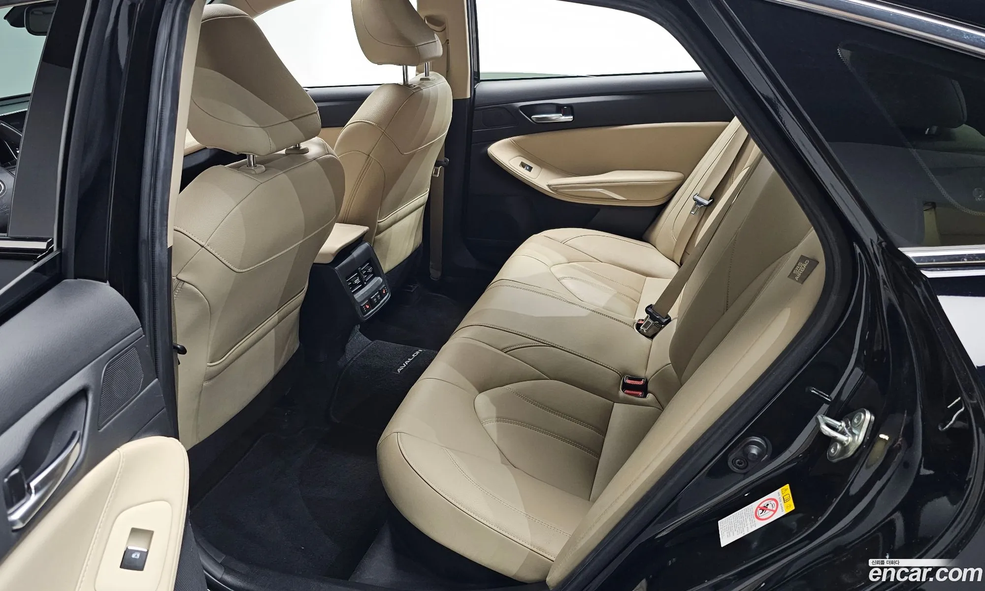 Toyota Avalon 2019 — 5