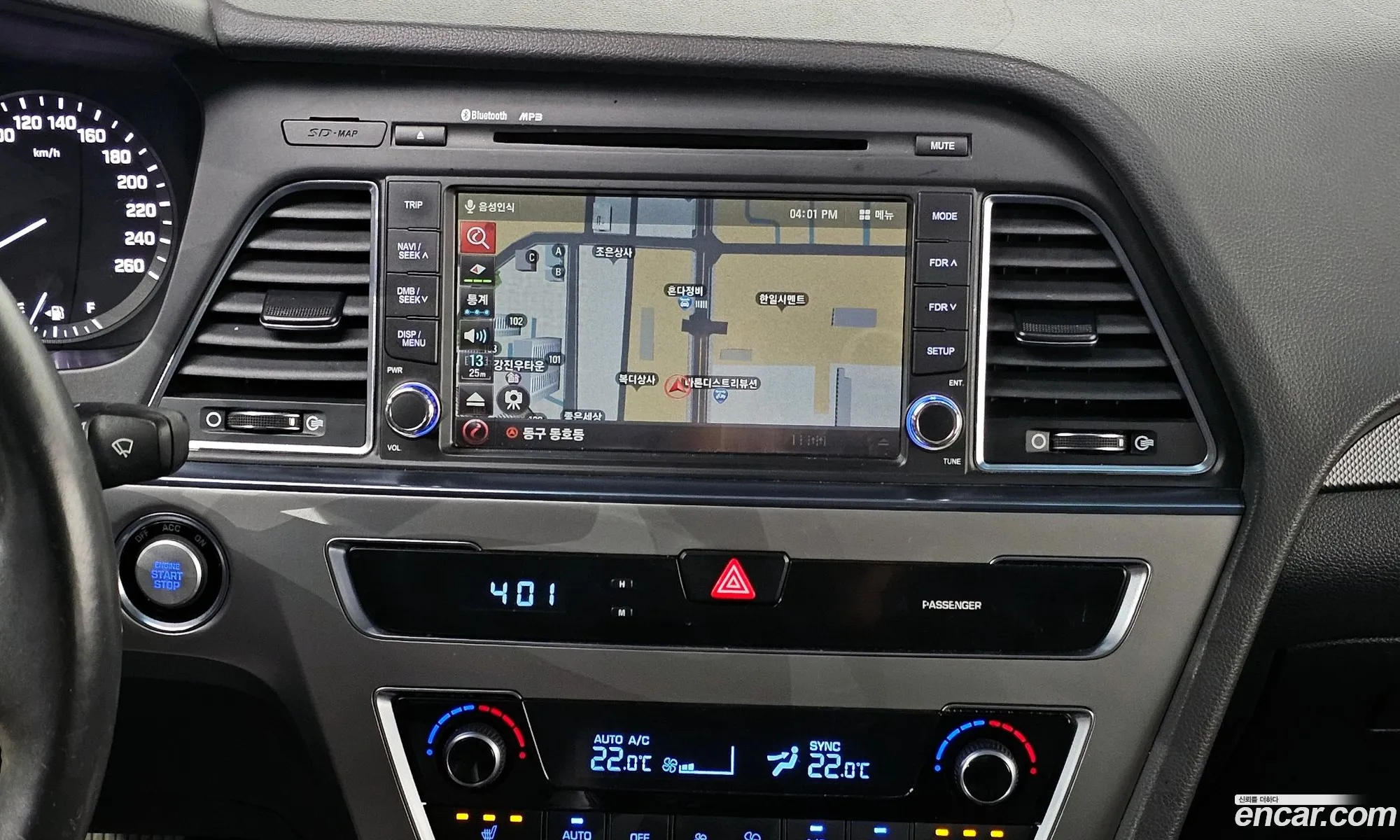 Hyundai LF Sonata 2014 — 13