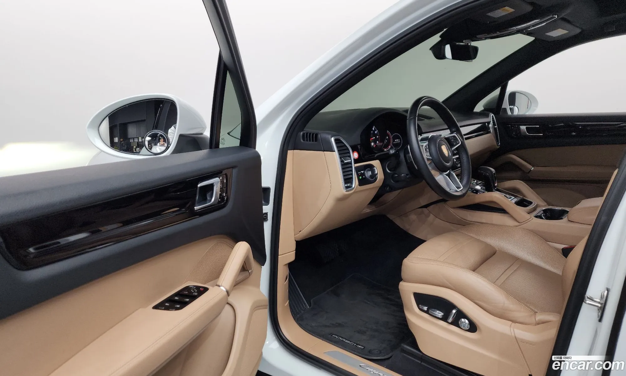 Porsche Cayenne 2019 WP1AA29Y7KDA37613 — 2