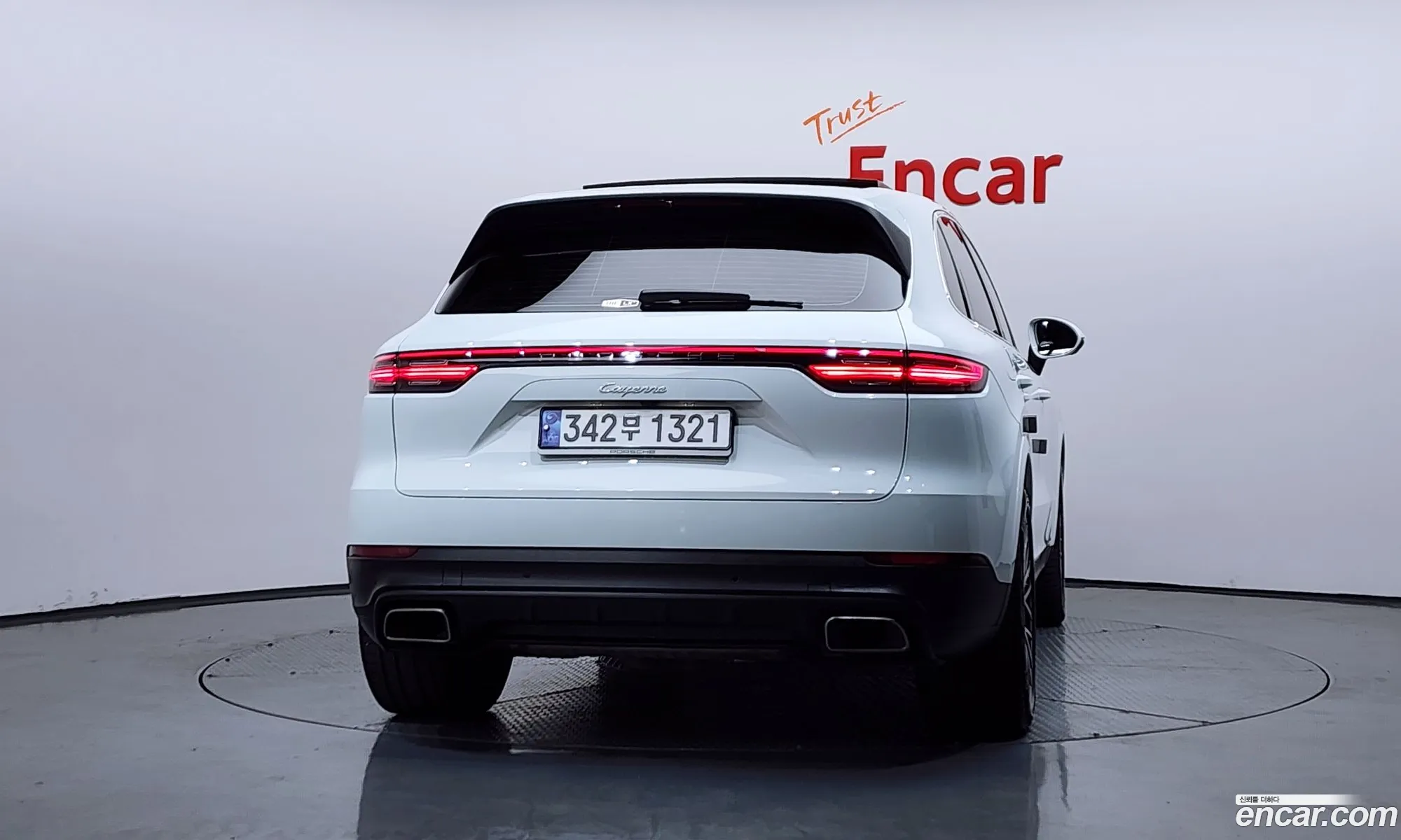 Porsche Cayenne 2019 WP1AA29Y7KDA37613 — 16