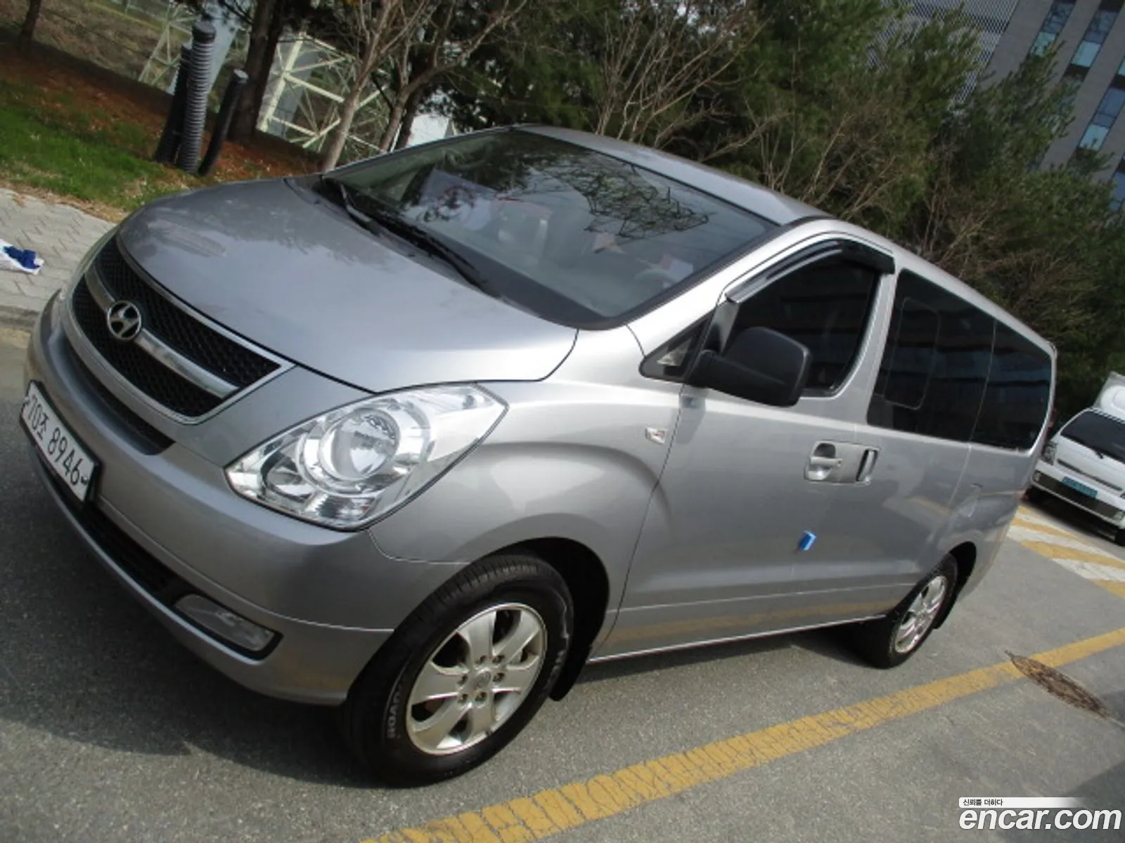Hyundai Grand Starex 2014 — 18