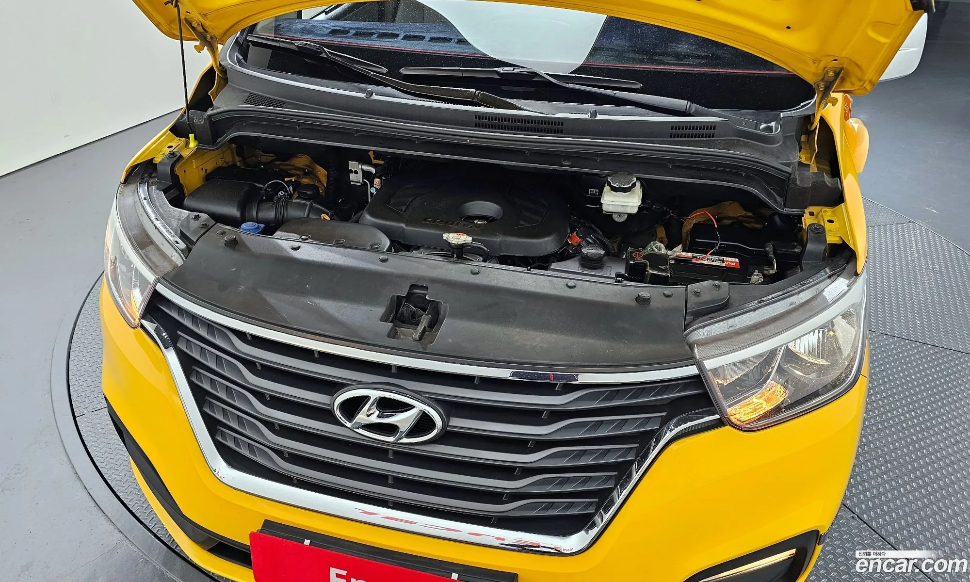 Hyundai Grand Starex 2018 — 10