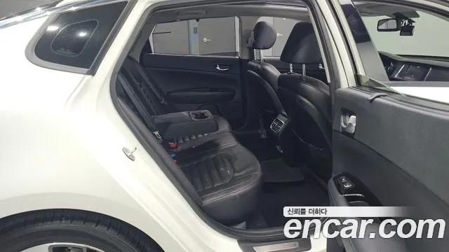 Kia K5 2016 — 2