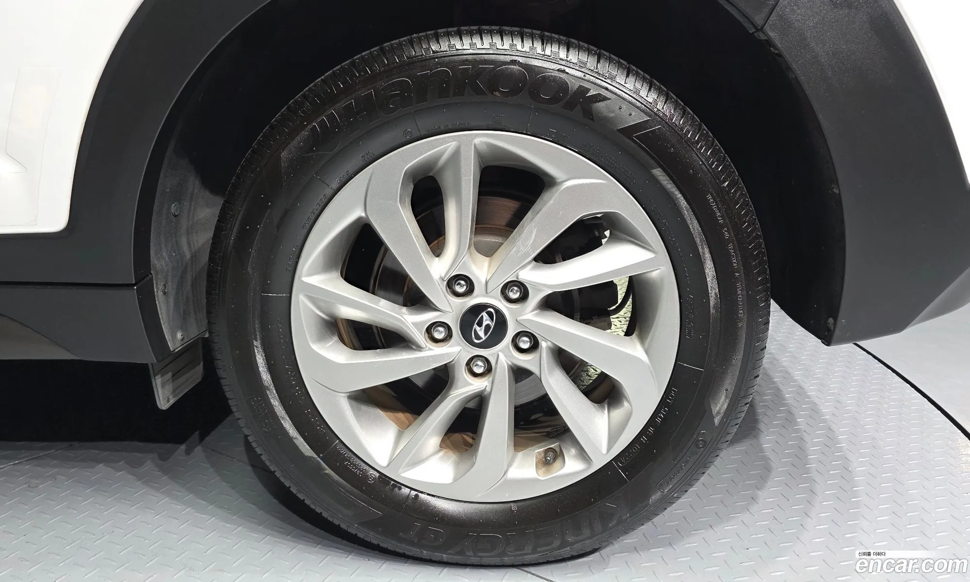 Hyundai Tucson 2015 — 17