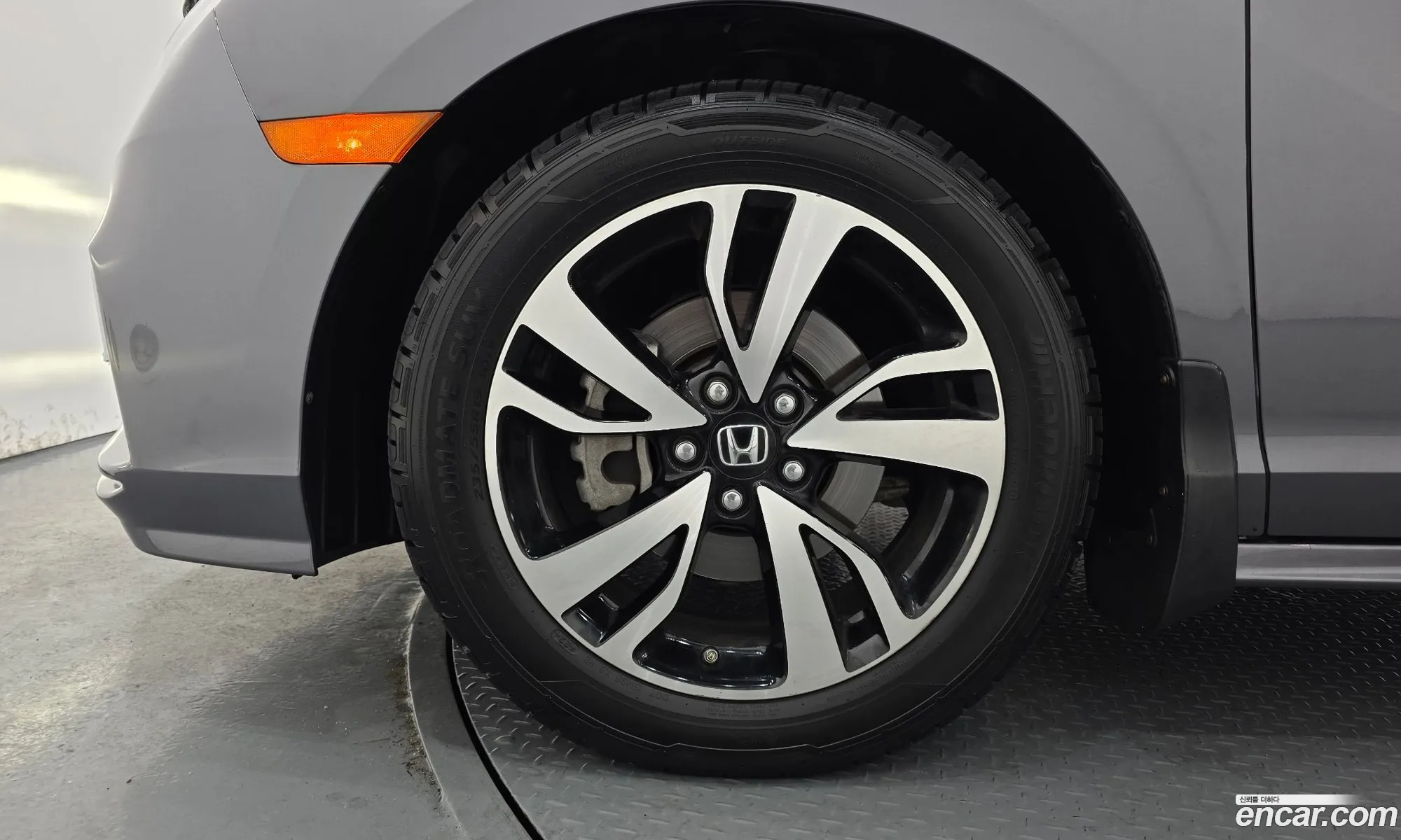 Honda Odyssey 2018 5KBRL6880KB600479 — 10