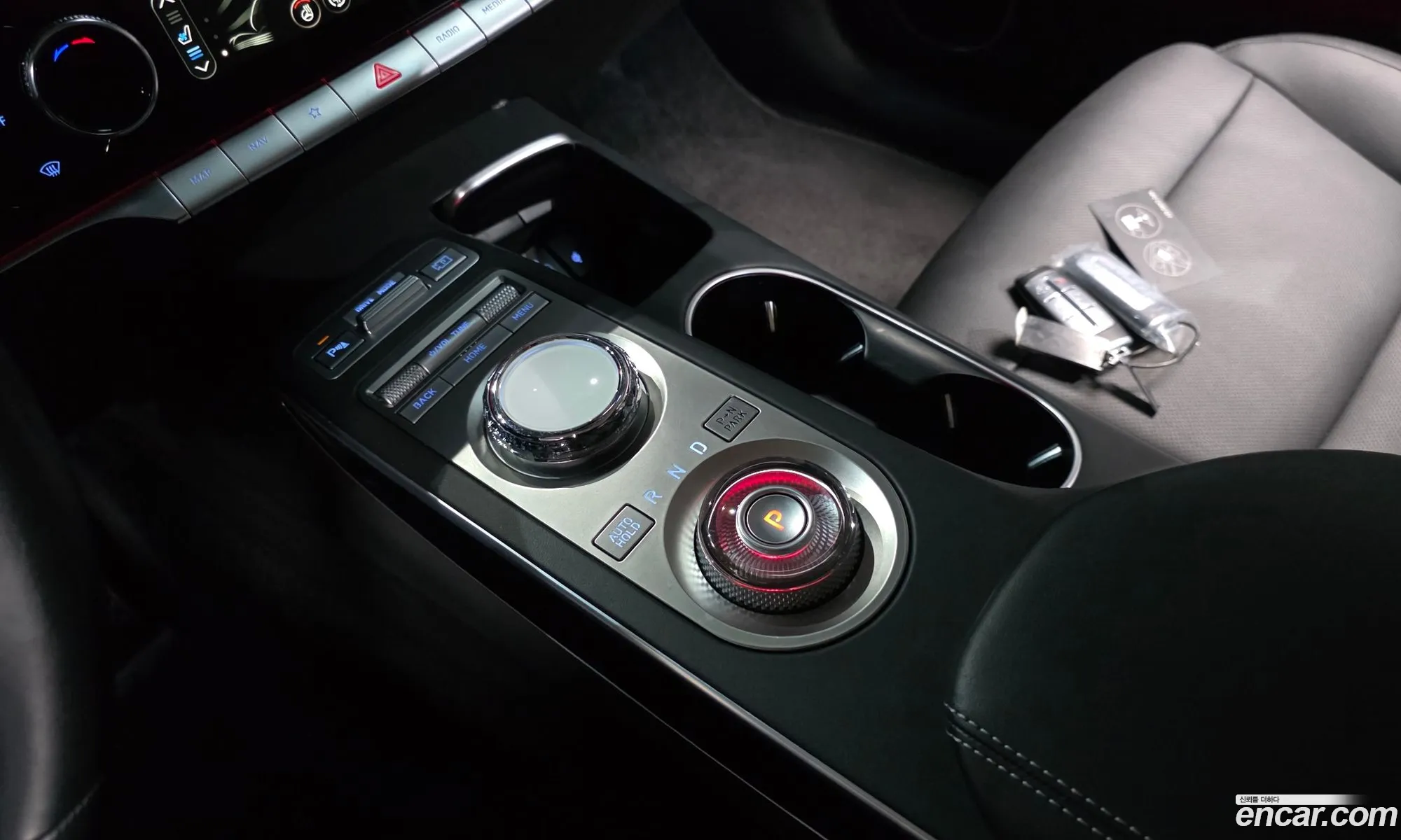 Genesis GV70 2021 — 13