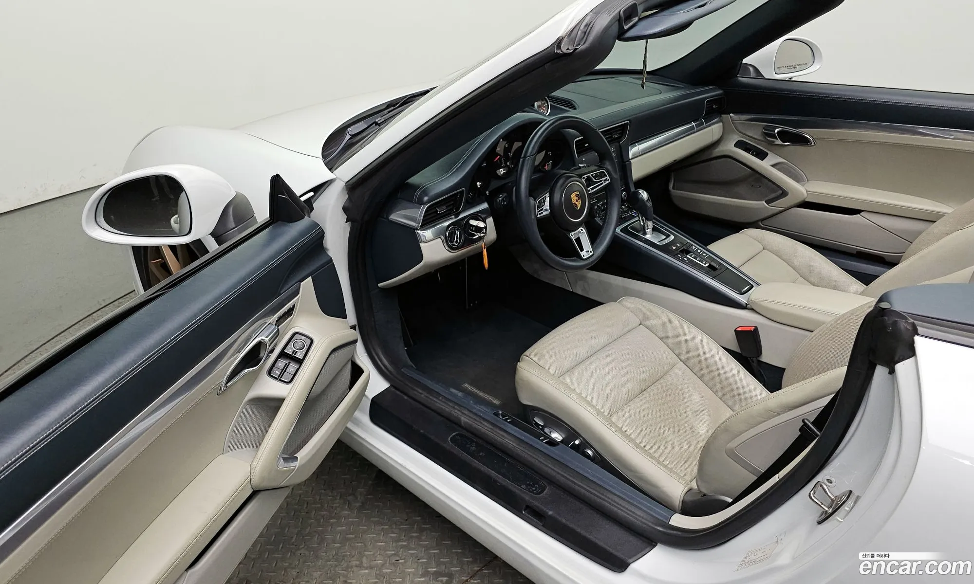 Porsche 911 2016 WP0CA2996HS141064 — 2