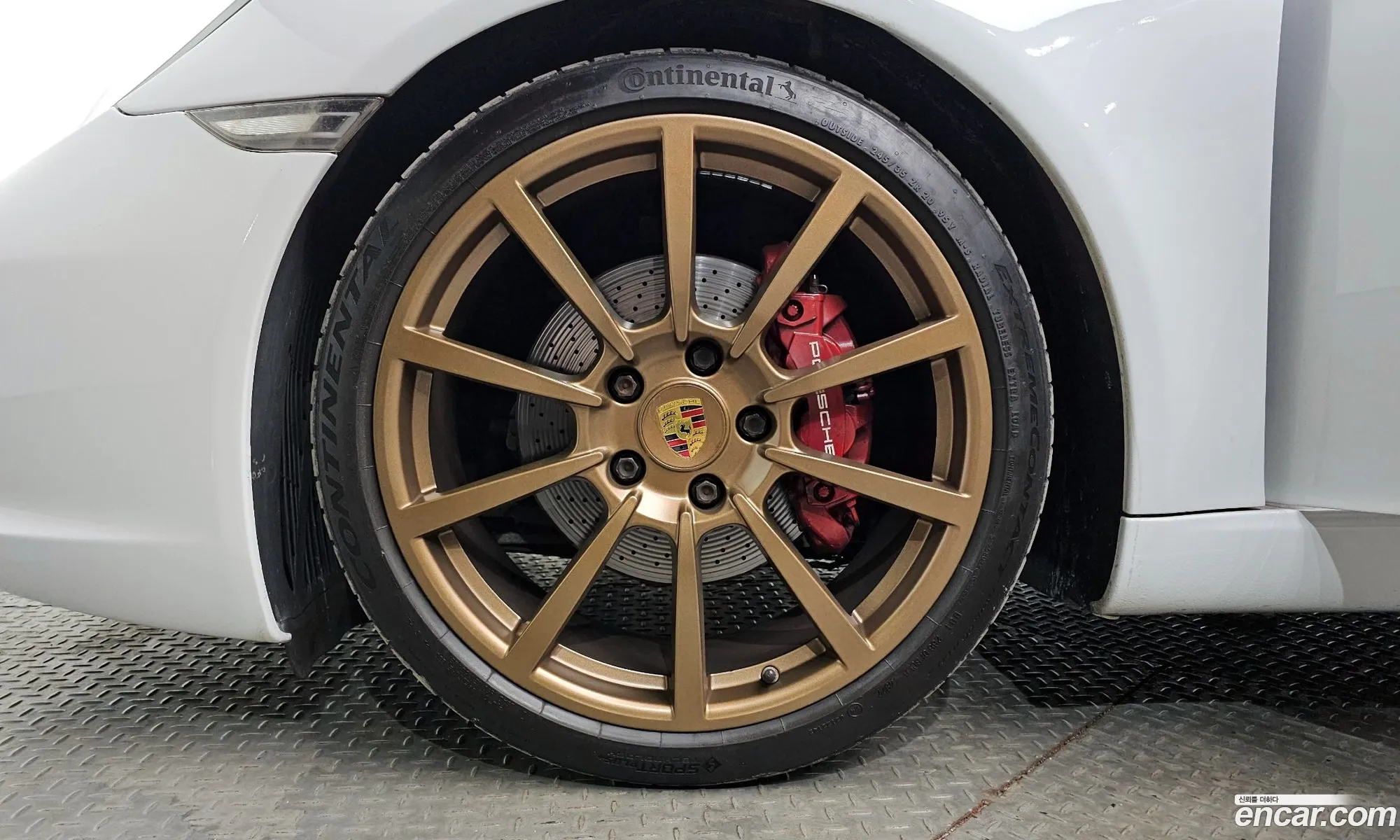 Porsche 911 2016 WP0CA2996HS141064 — 16