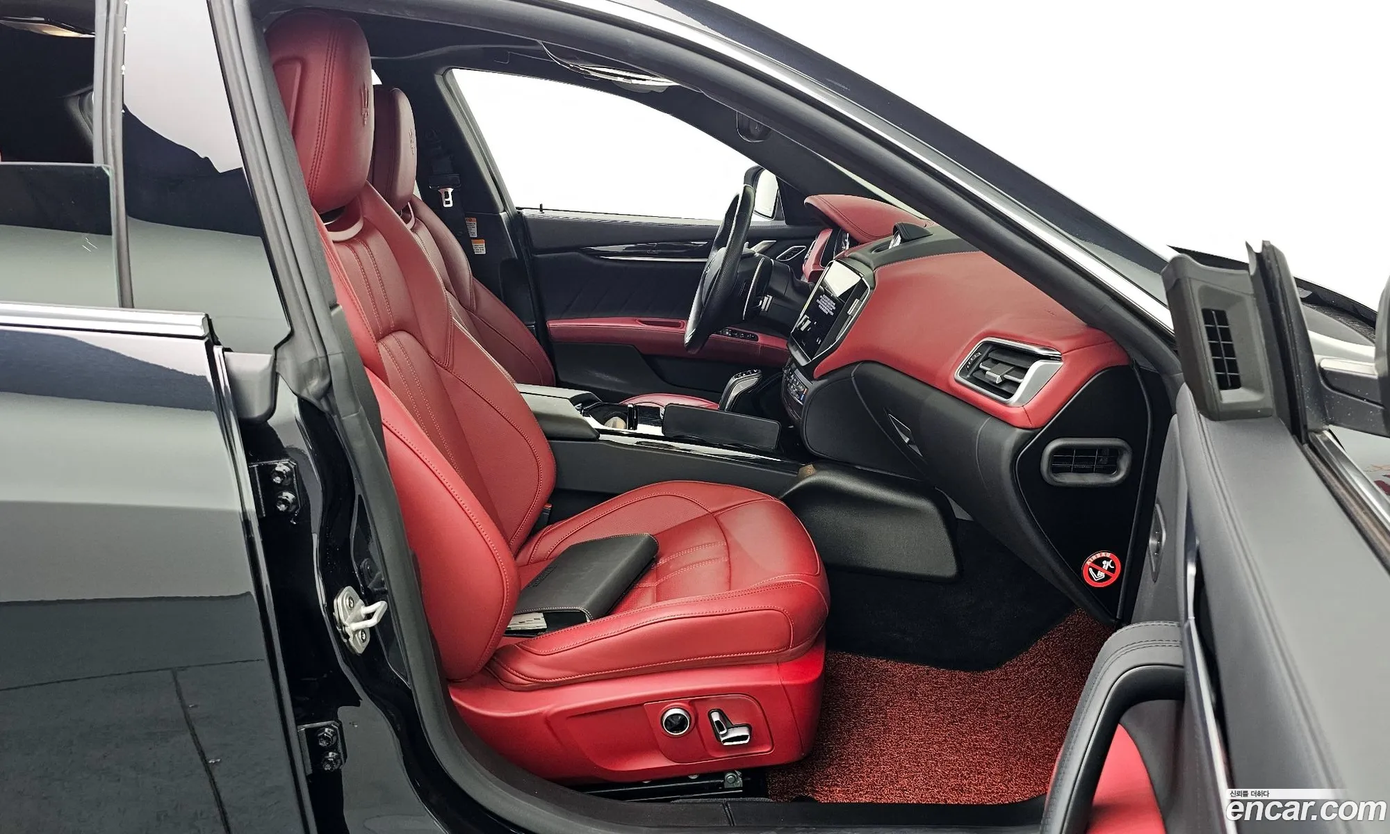 Maserati Ghibli 2022 — 4