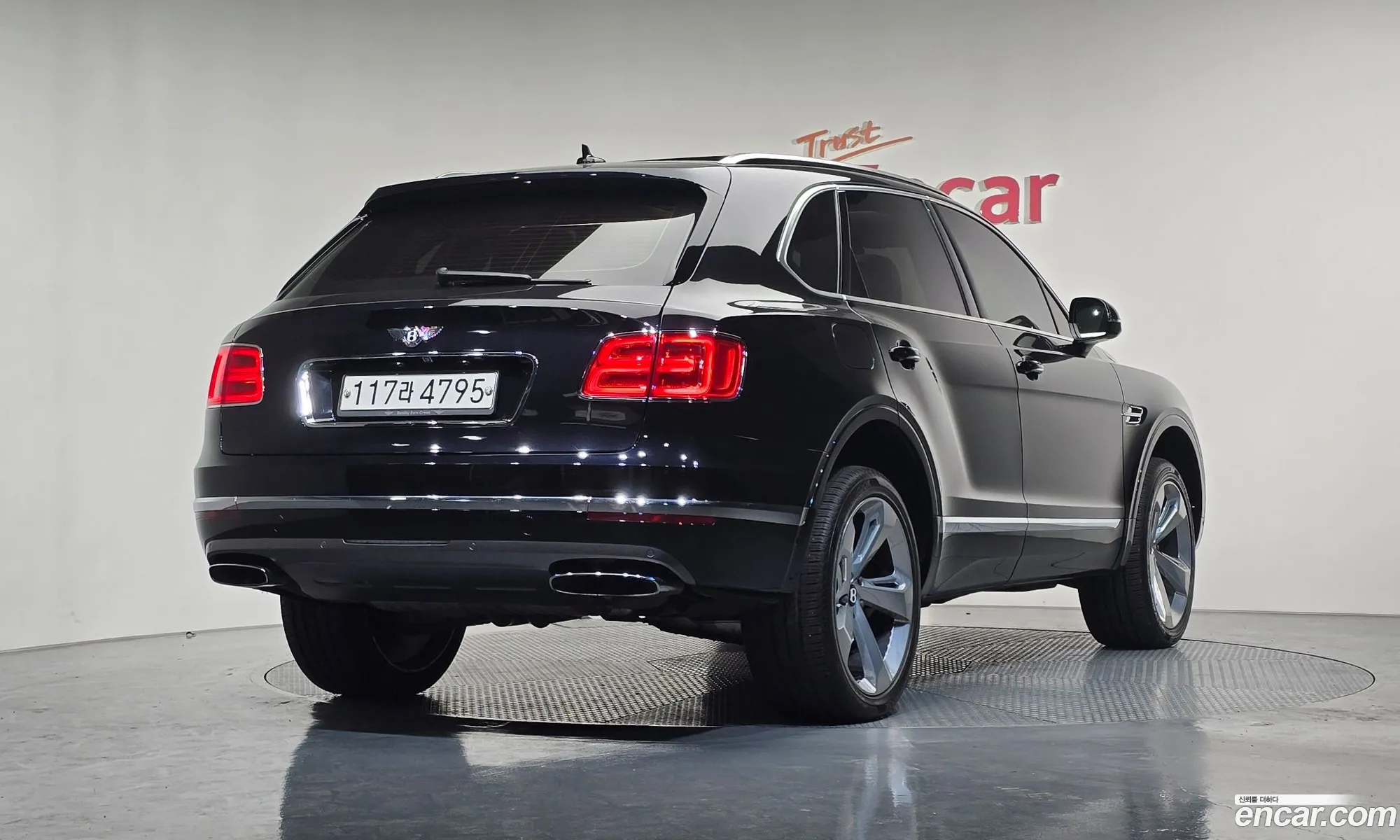 Bentley Bentayga 2018 SJAAC14VRHJJDJDJD — 9