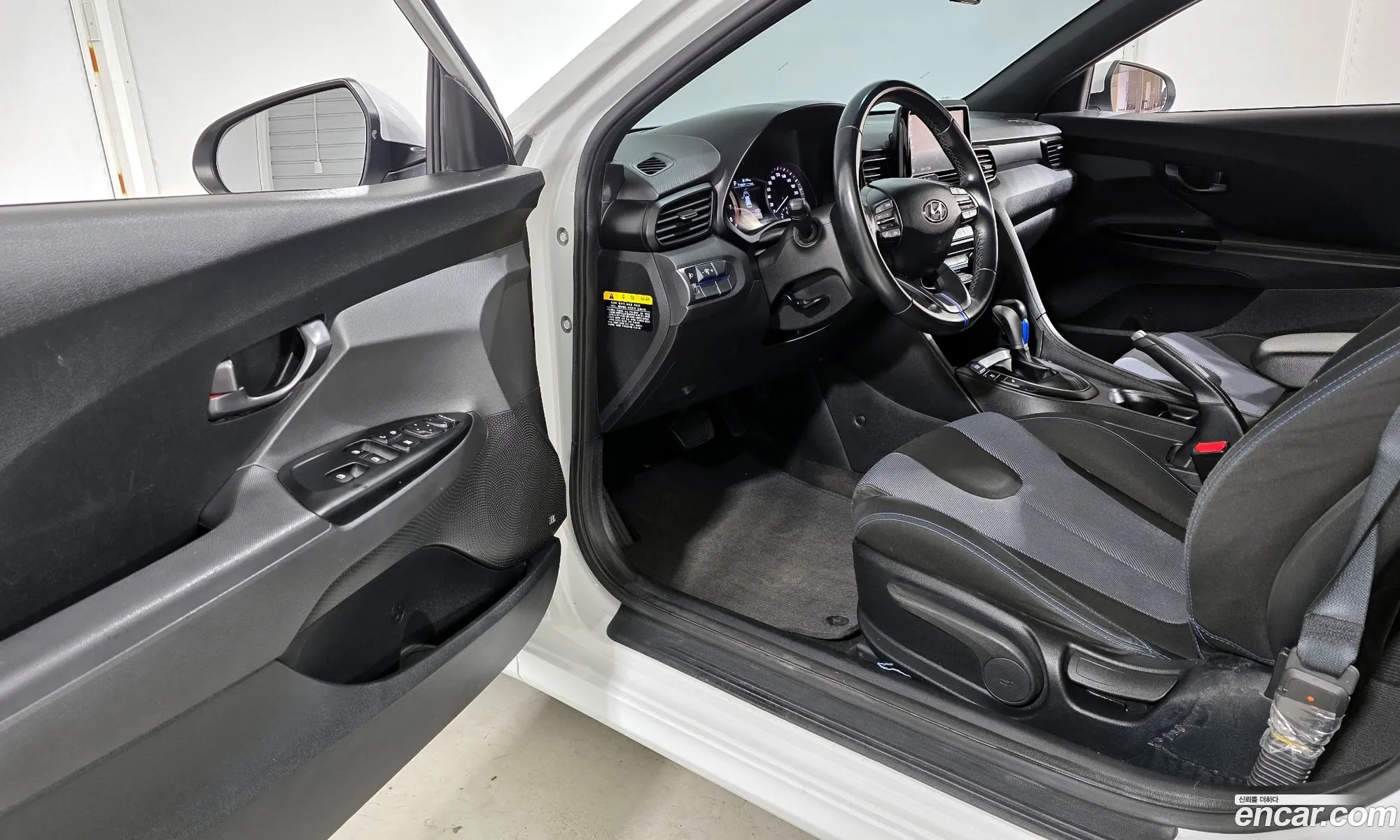 Hyundai Veloster 2018 — 2