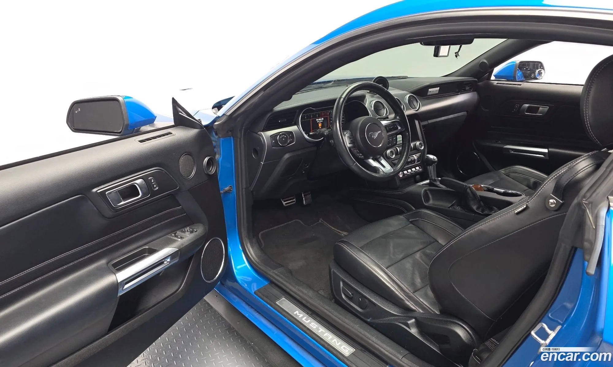 Ford Mustang 2021 — 20