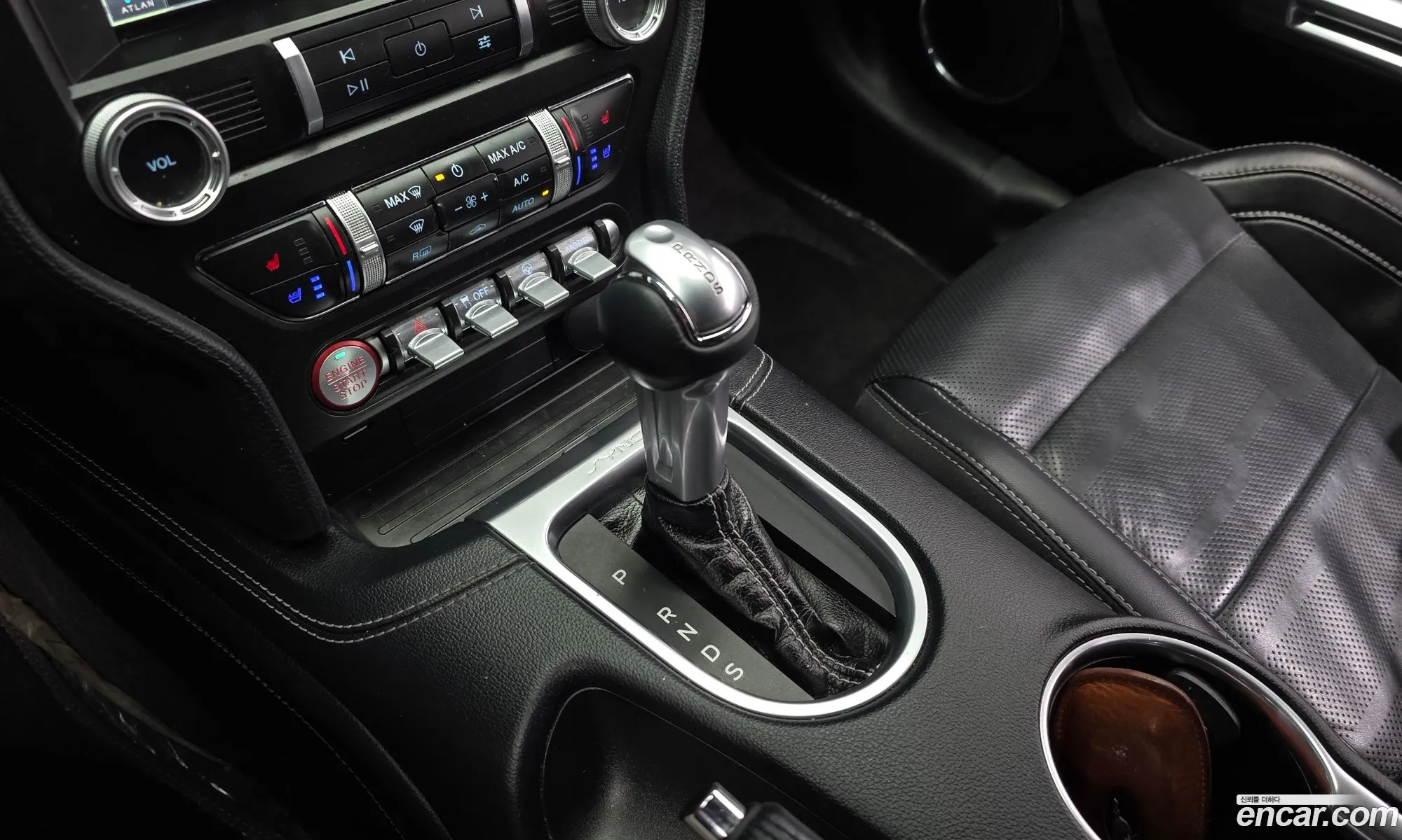 Ford Mustang 2021 — 11