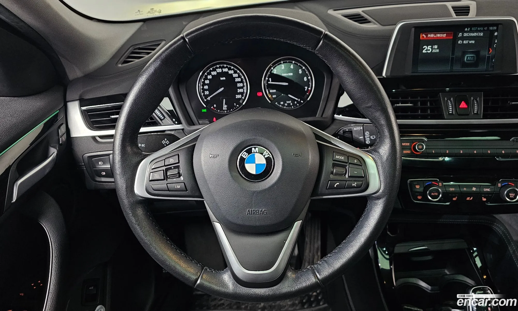 BMW X2 2019 WBA11DF0XL5P19941 — 17