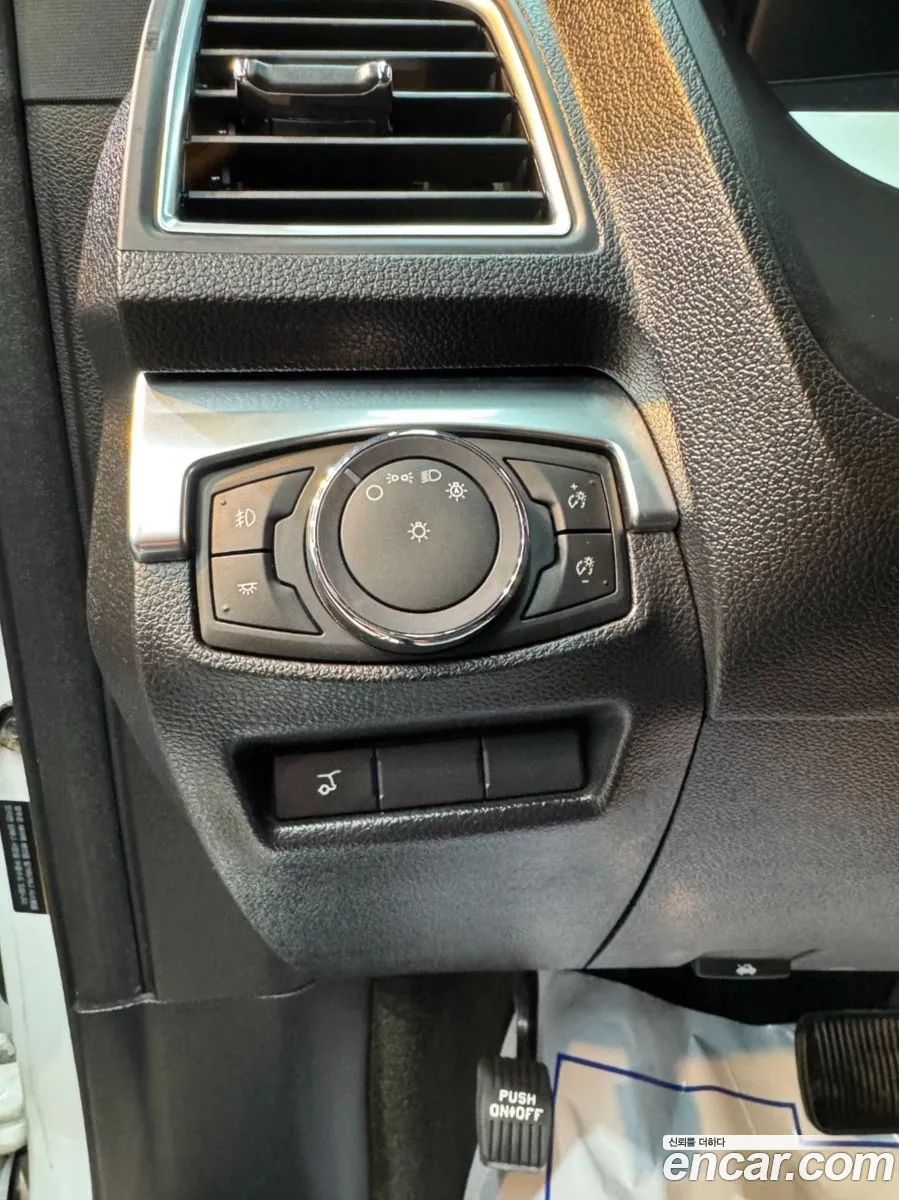 Ford Explorer 2017 — 2