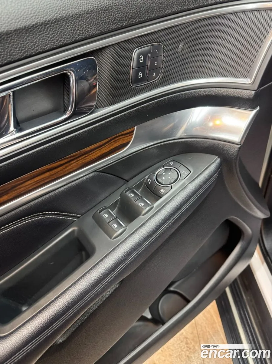Ford Explorer 2017 — 10