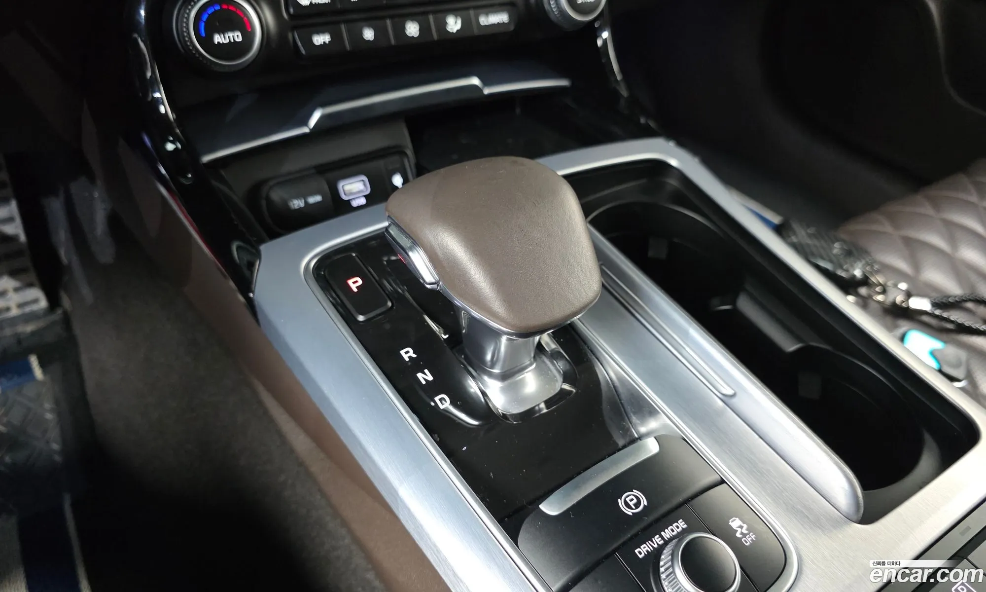 Kia Stinger Meister 2021 — 2