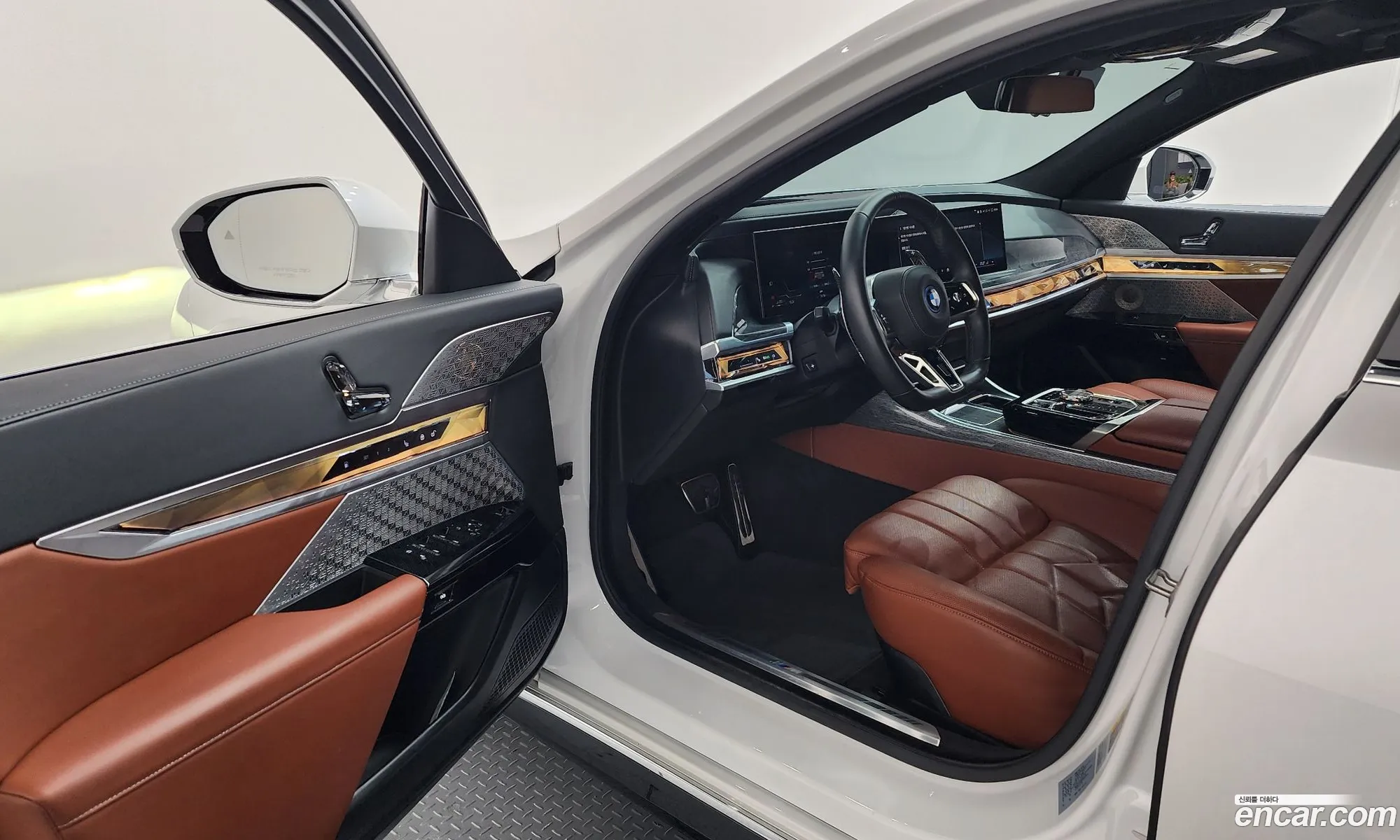 BMW 7 Series 2023 — 8
