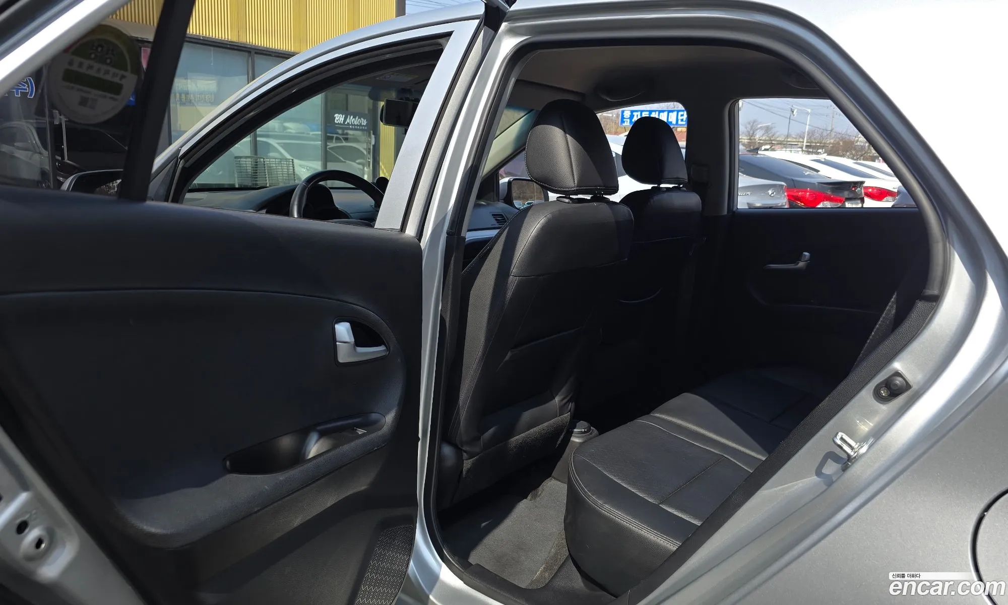 Kia Morning 2014 — 18