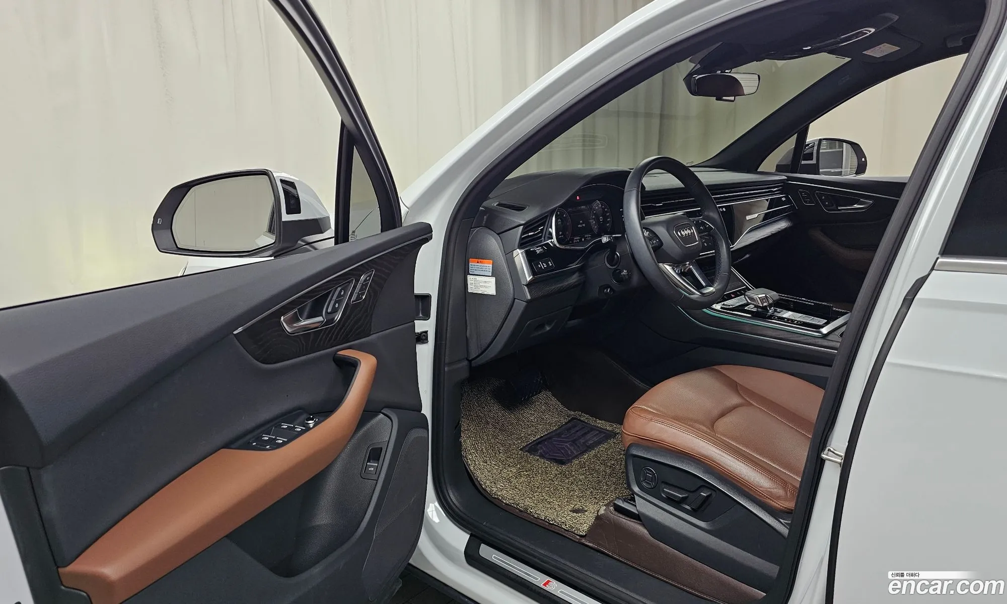 Audi Q7 2021 WAUZZZ4M7MD003472 — 4