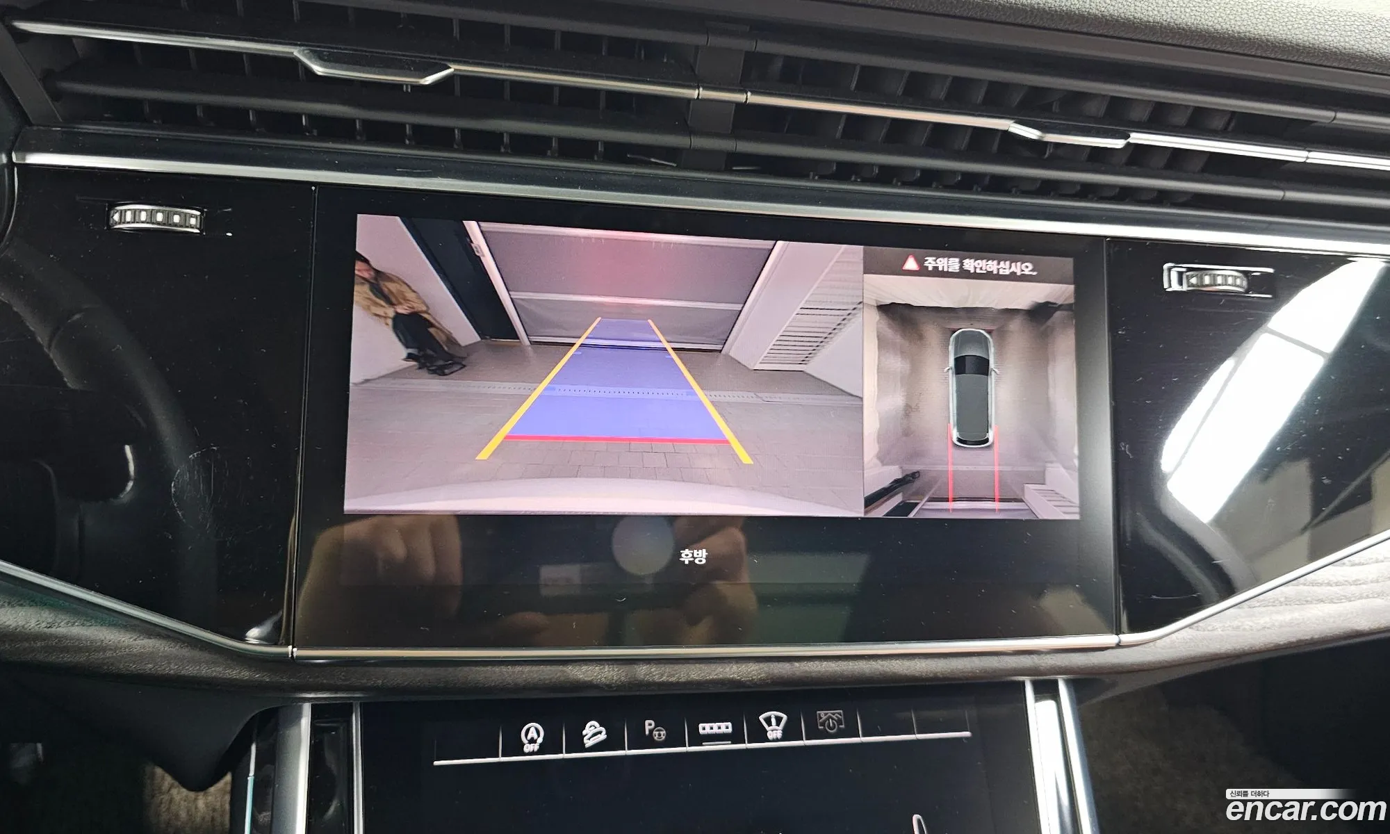 Audi Q7 2021 WAUZZZ4M7MD003472 — 12