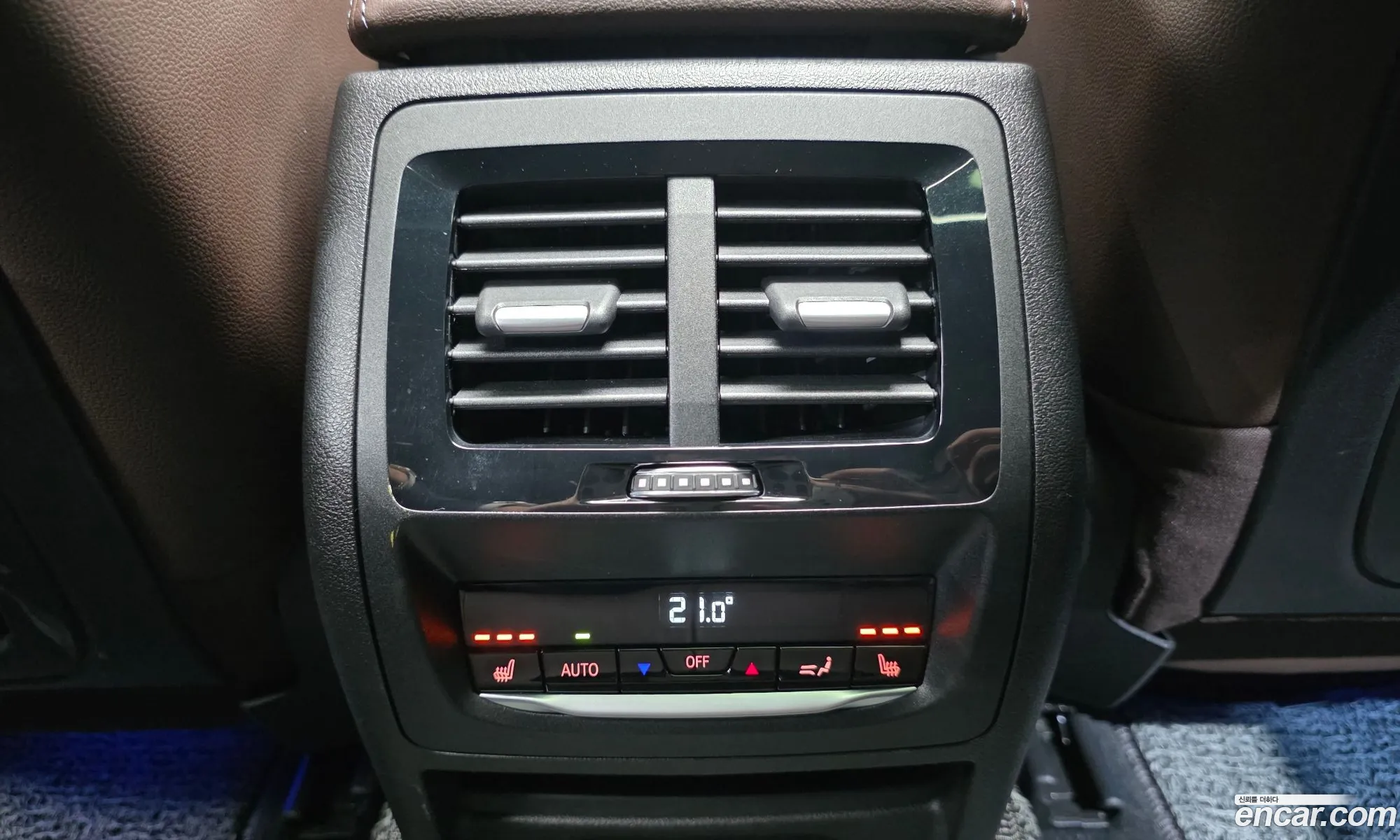 BMW X4 2020 WBAVJ9109L9B79001 — 4
