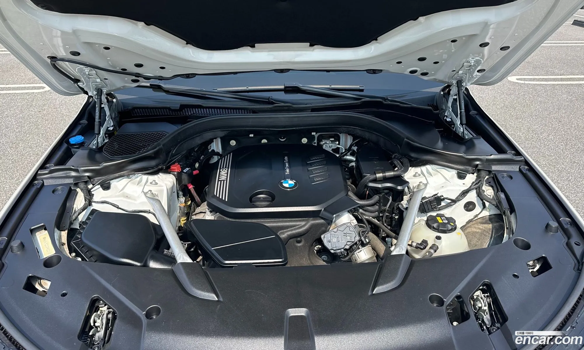 BMW 6 Series GT 2021 — 6