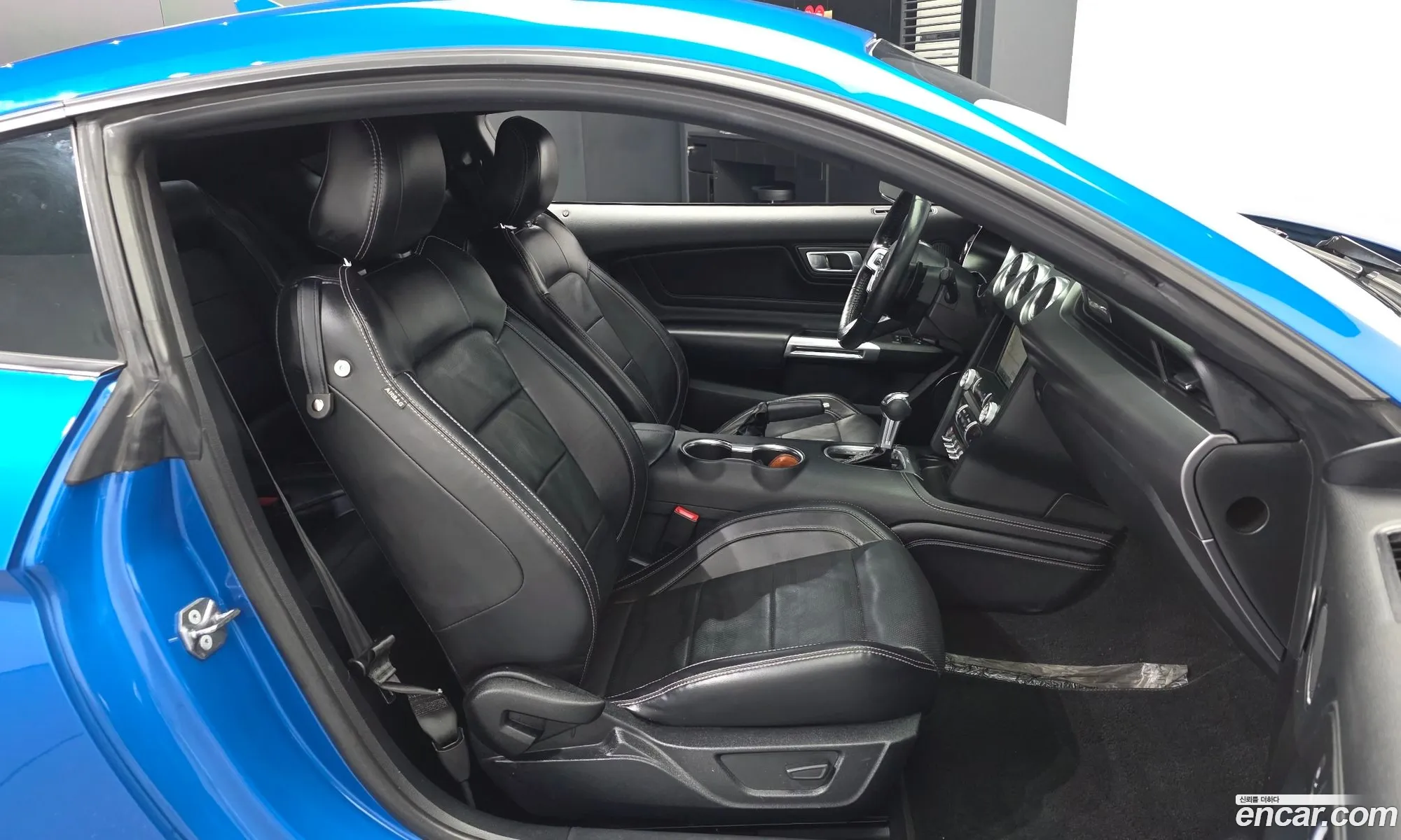 Ford Mustang 2021 — 20