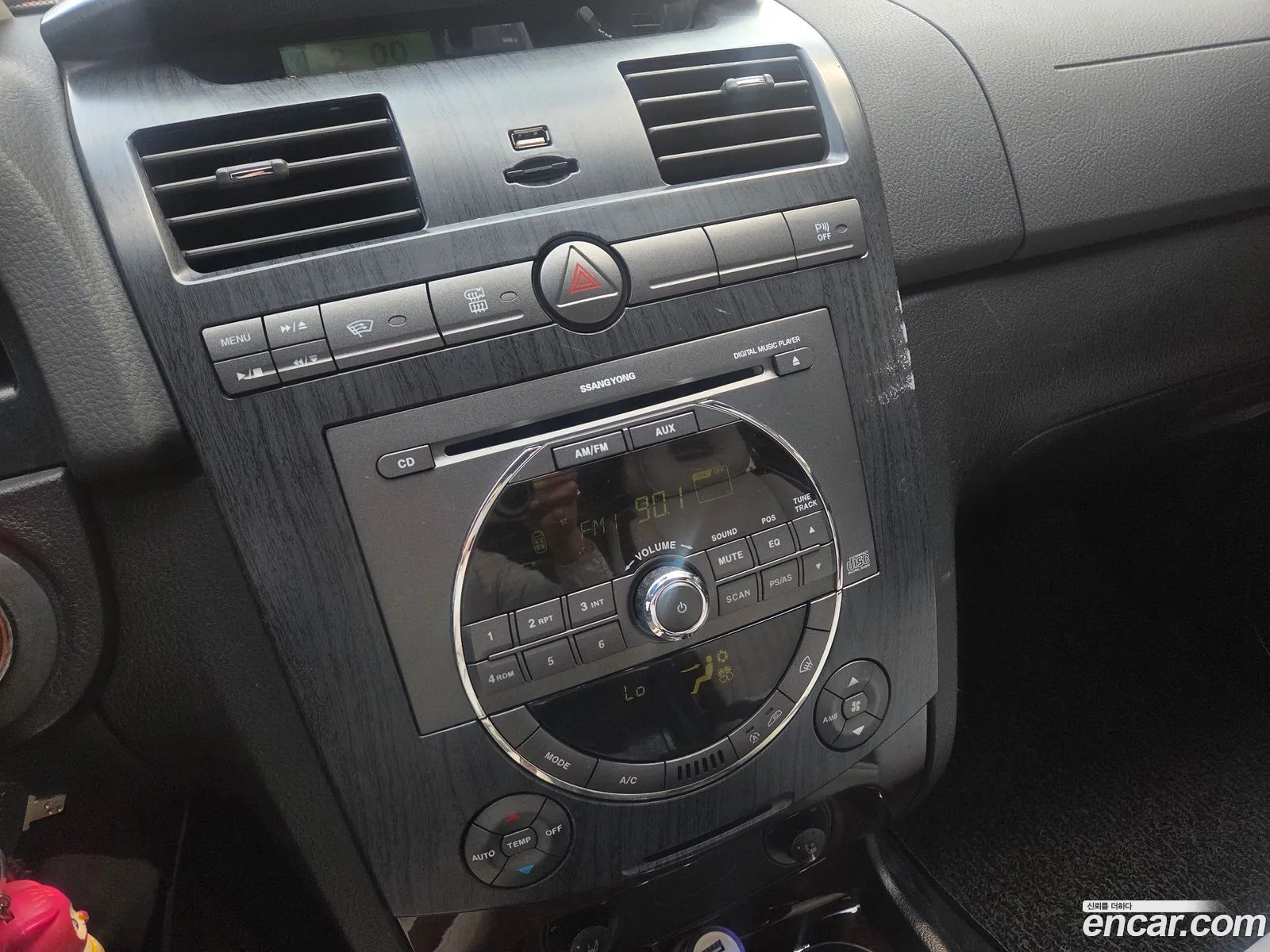 KG Mobility (SsangYong) Super Rexton 2011 — 15
