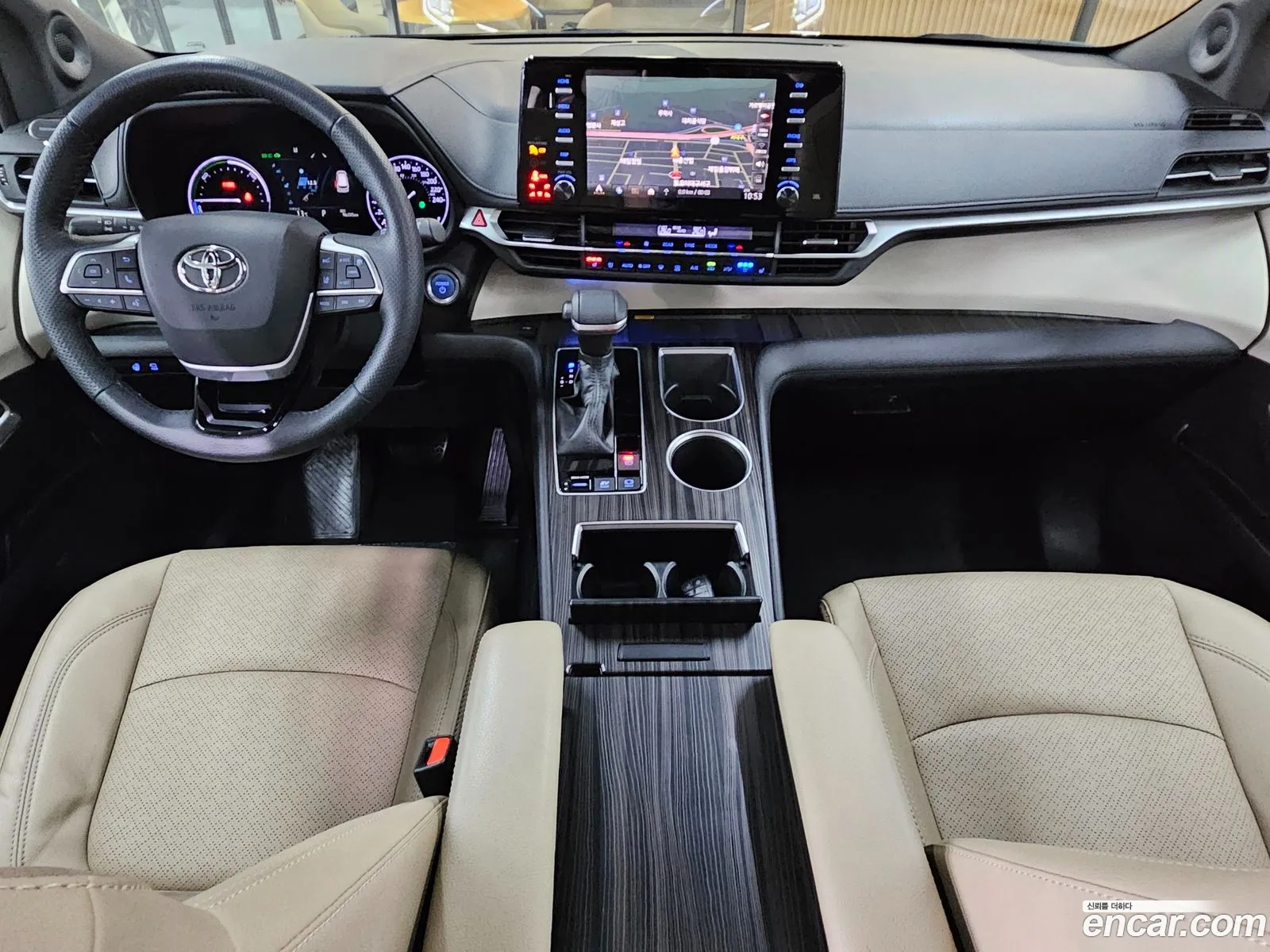 Toyota Sienna 2021 — 17