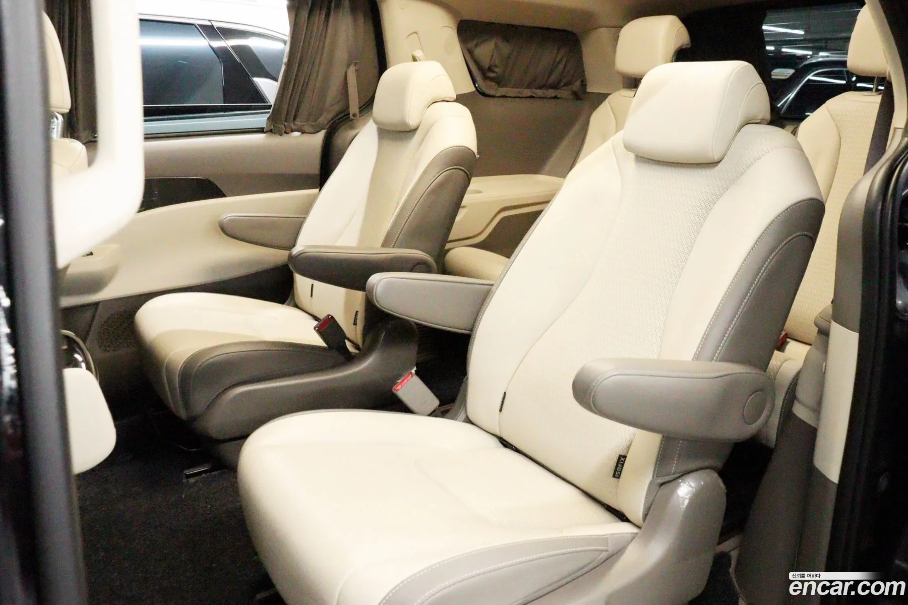 Kia Carnival 2024 — 9