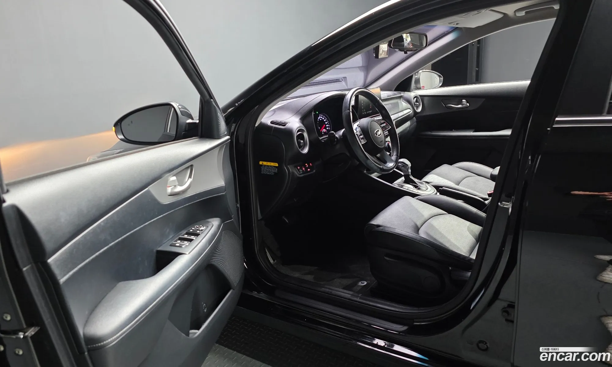 Kia K3 2019 — 7