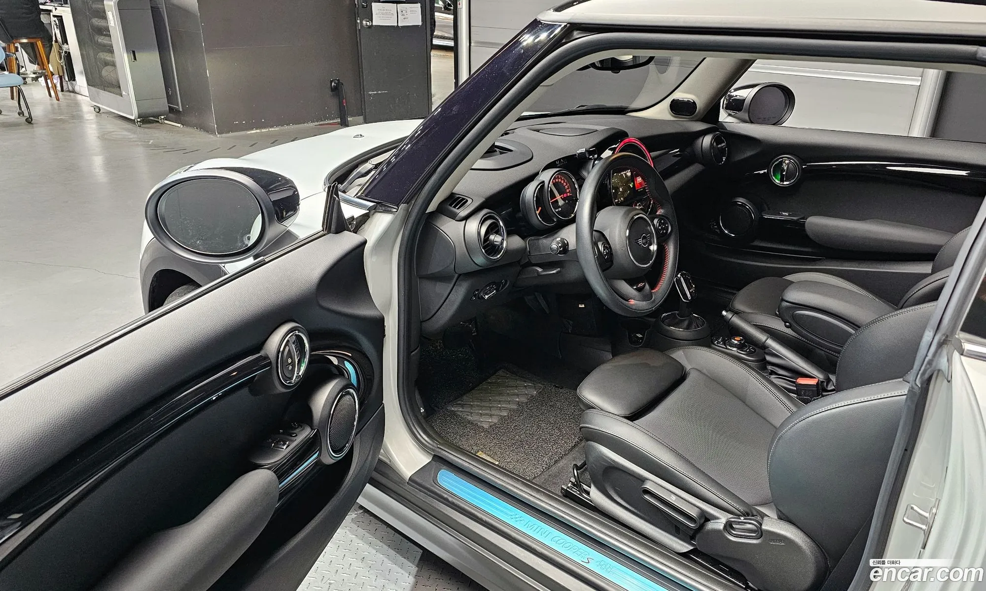 Mini Cooper S 2019 WMWXY7105L2L84281 — 14