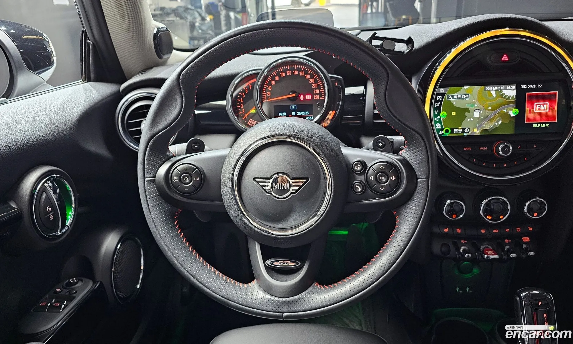 Mini Cooper S 2019 WMWXY7105L2L84281 — 18