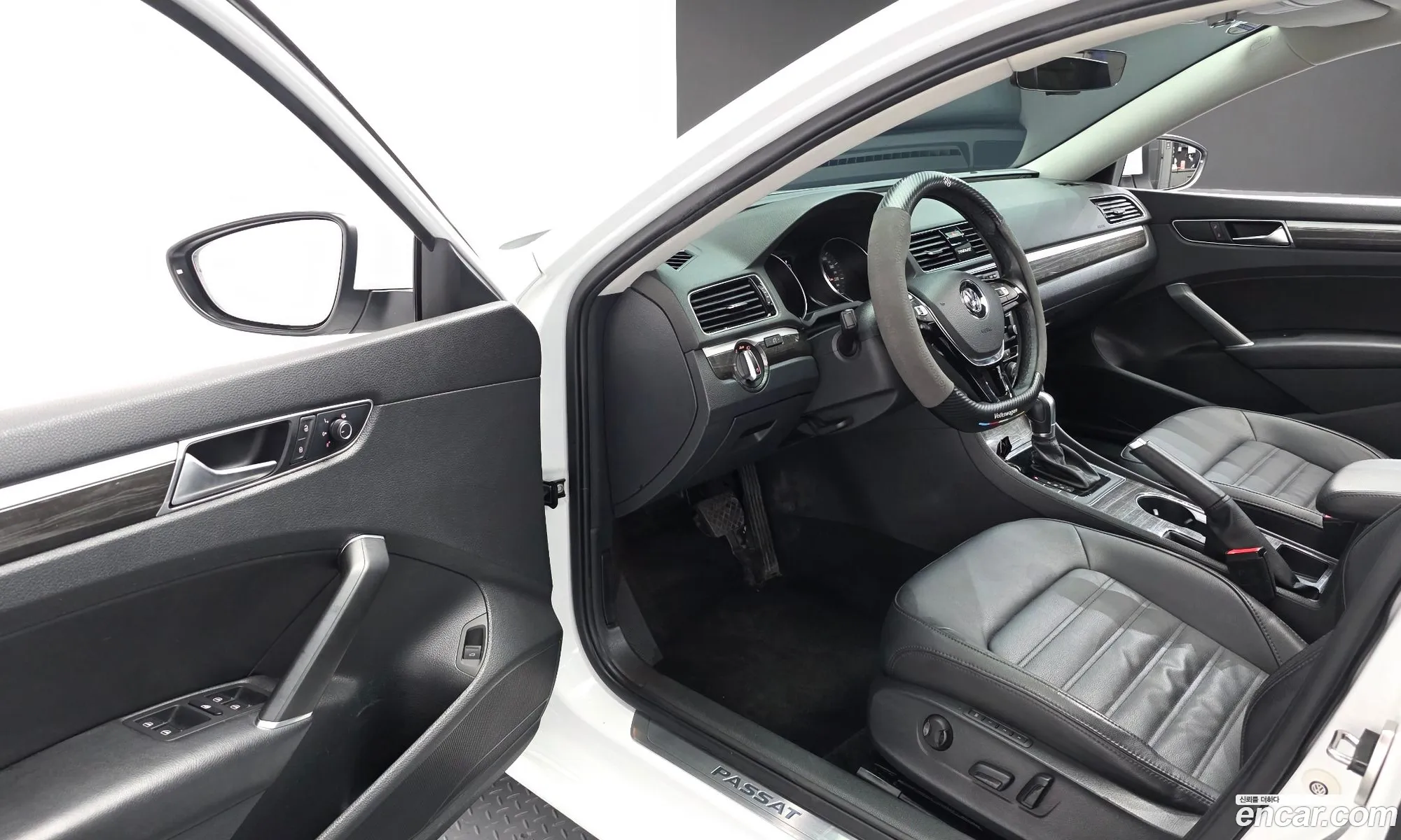 Volkswagen Passat 2018 — 12
