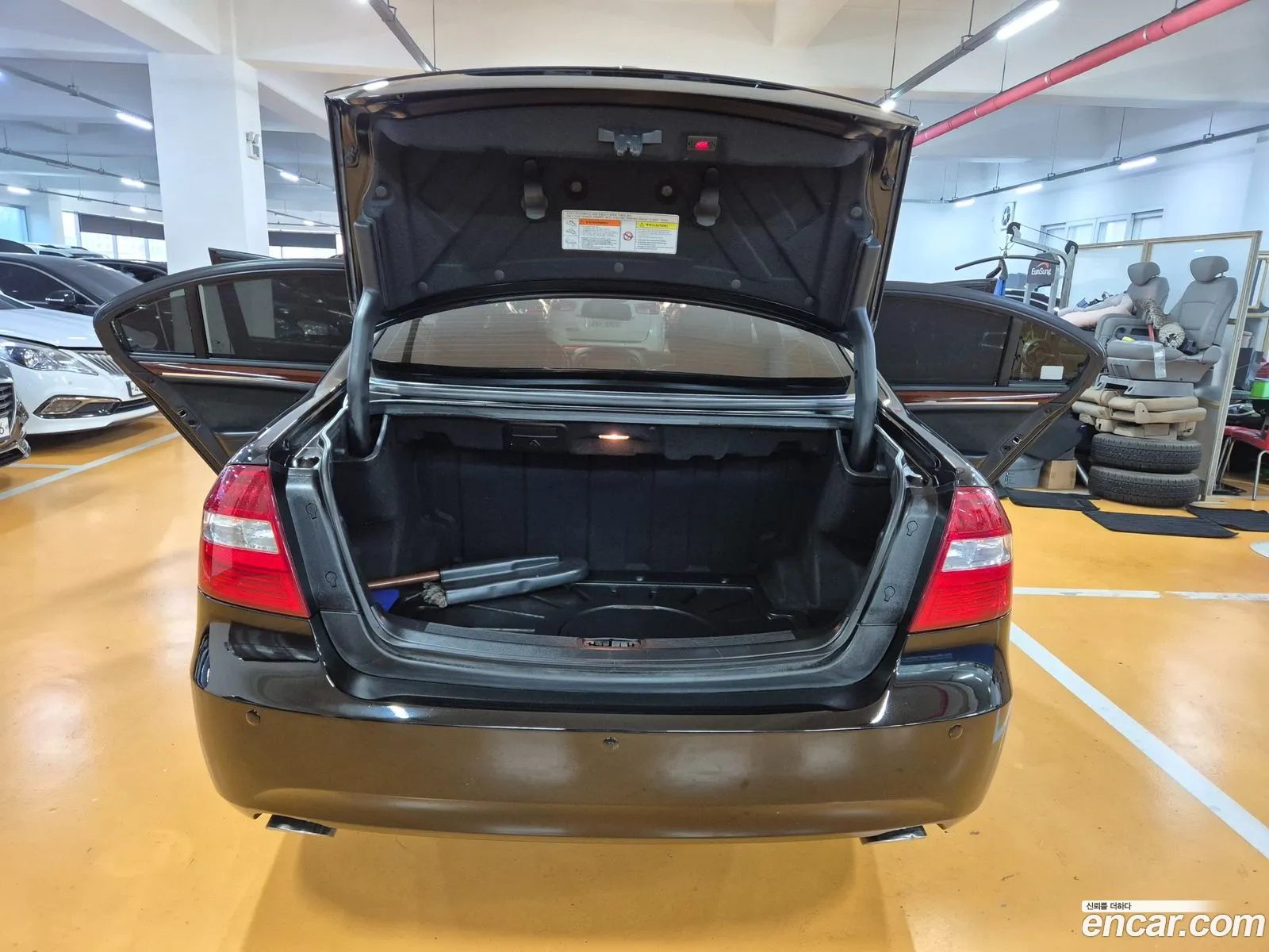 KG Mobility (SsangYong) Chairman W 2010 — 6