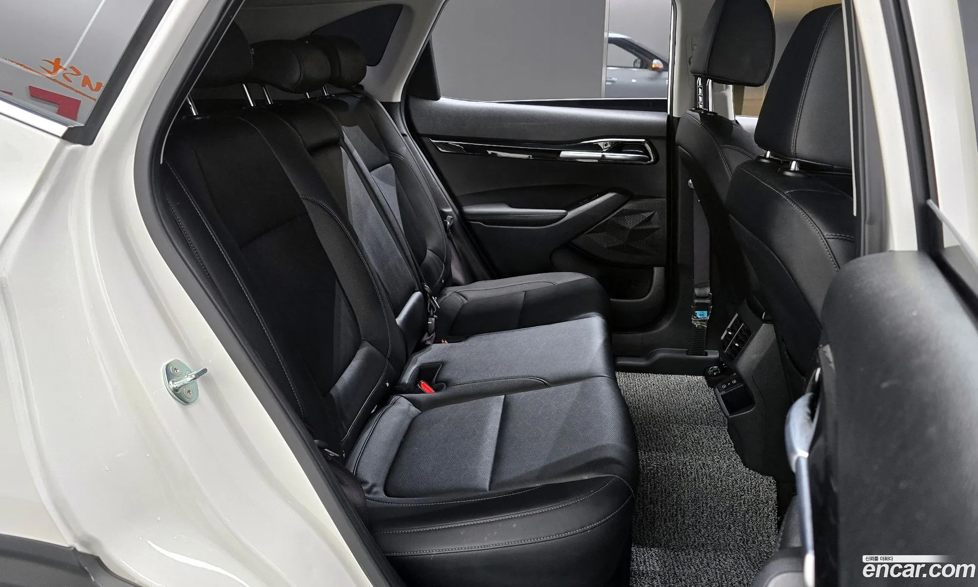 Kia Seltos 2023 — 12