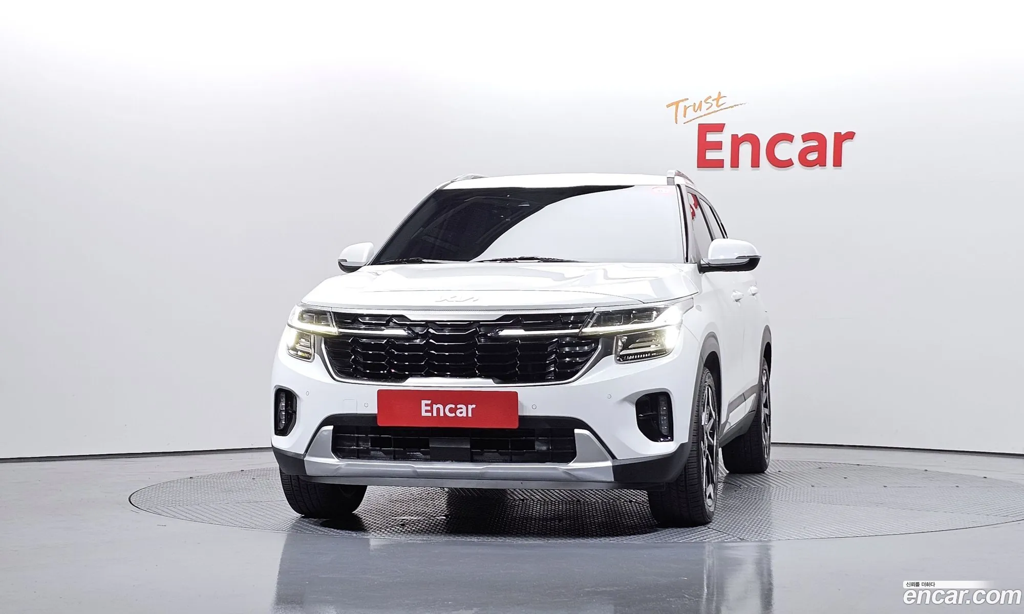 Kia Seltos 2023 — 17